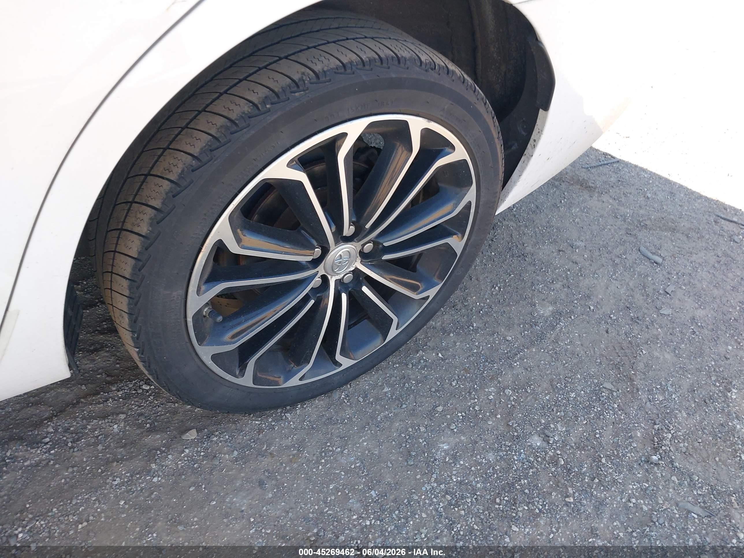 2016 Toyota Corolla S Plus Белый vin: 2T1BURHE9GC651550