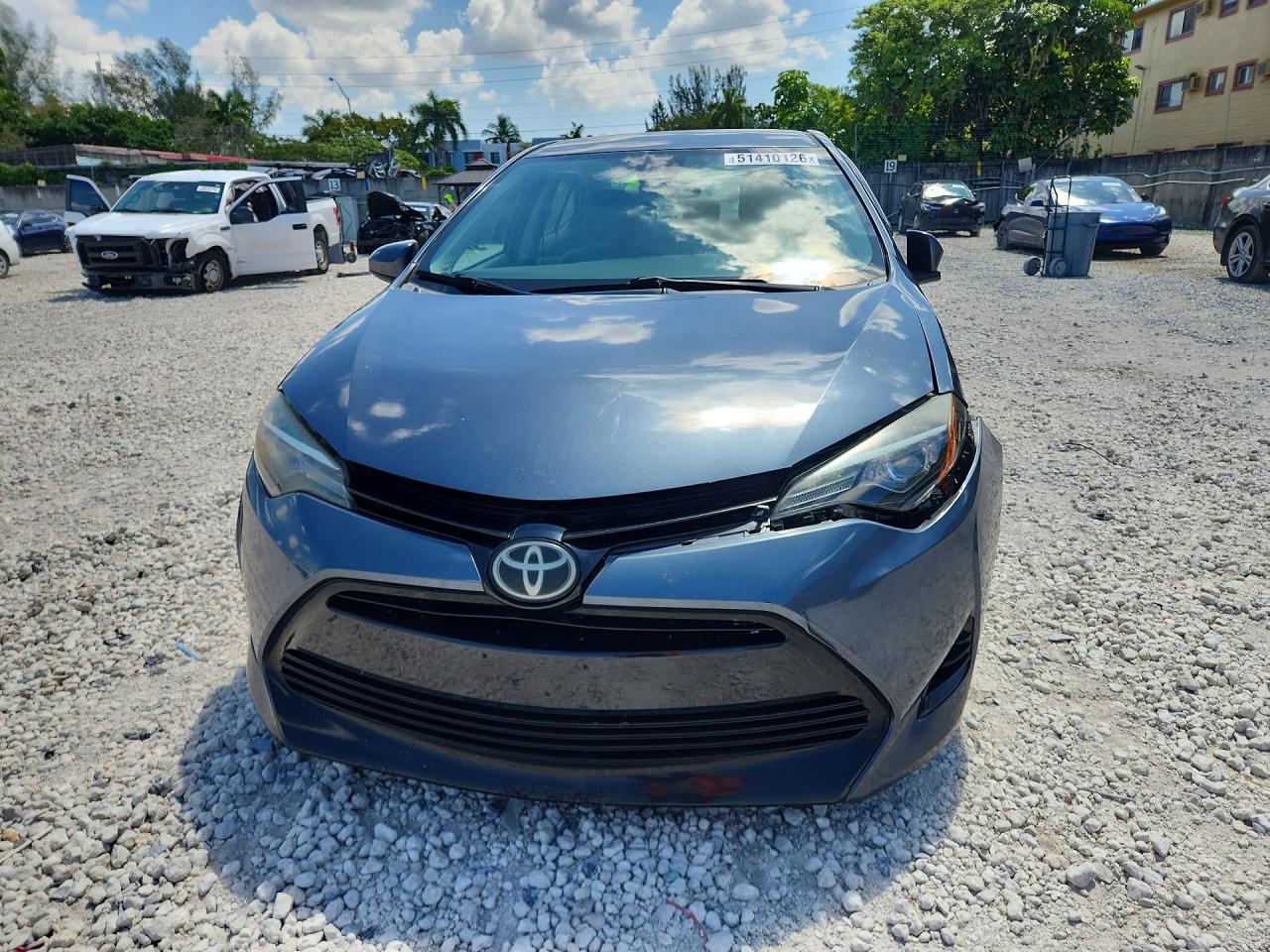 2017 Toyota Corolla Le Gray vin: 2T1BURHE9HC767056