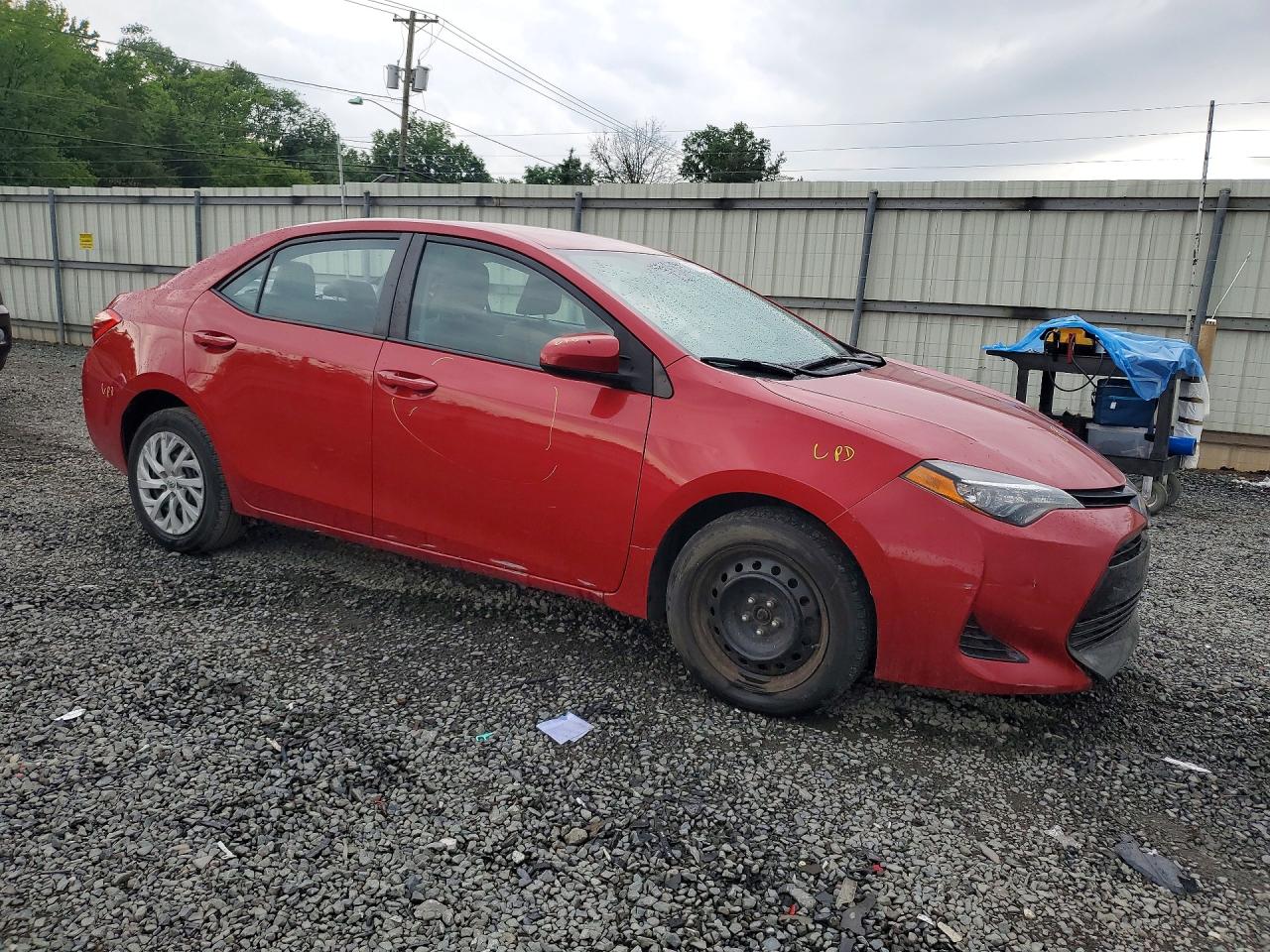2017 Toyota Corolla Le Red vin: 2T1BURHE9HC794645