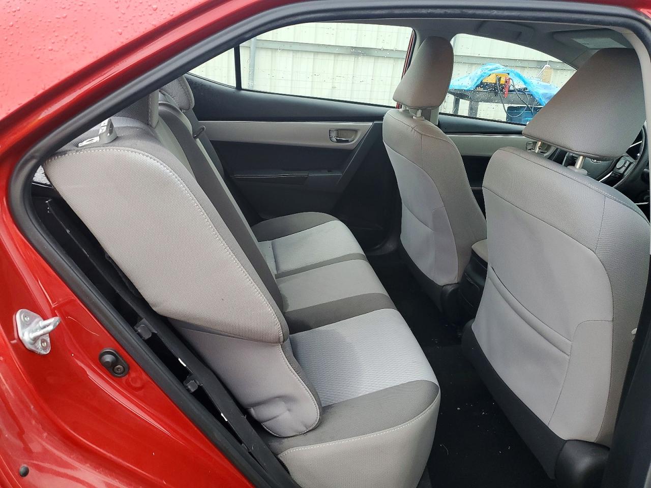 2017 Toyota Corolla Le Red vin: 2T1BURHE9HC794645
