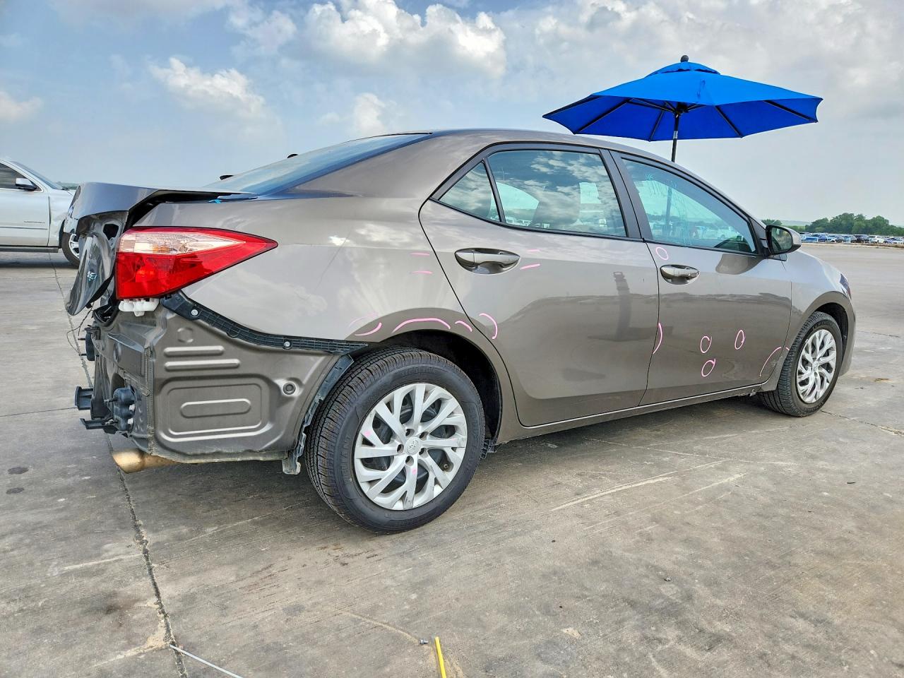2017 Toyota Corolla Le Серый vin: 2T1BURHE9HC829958