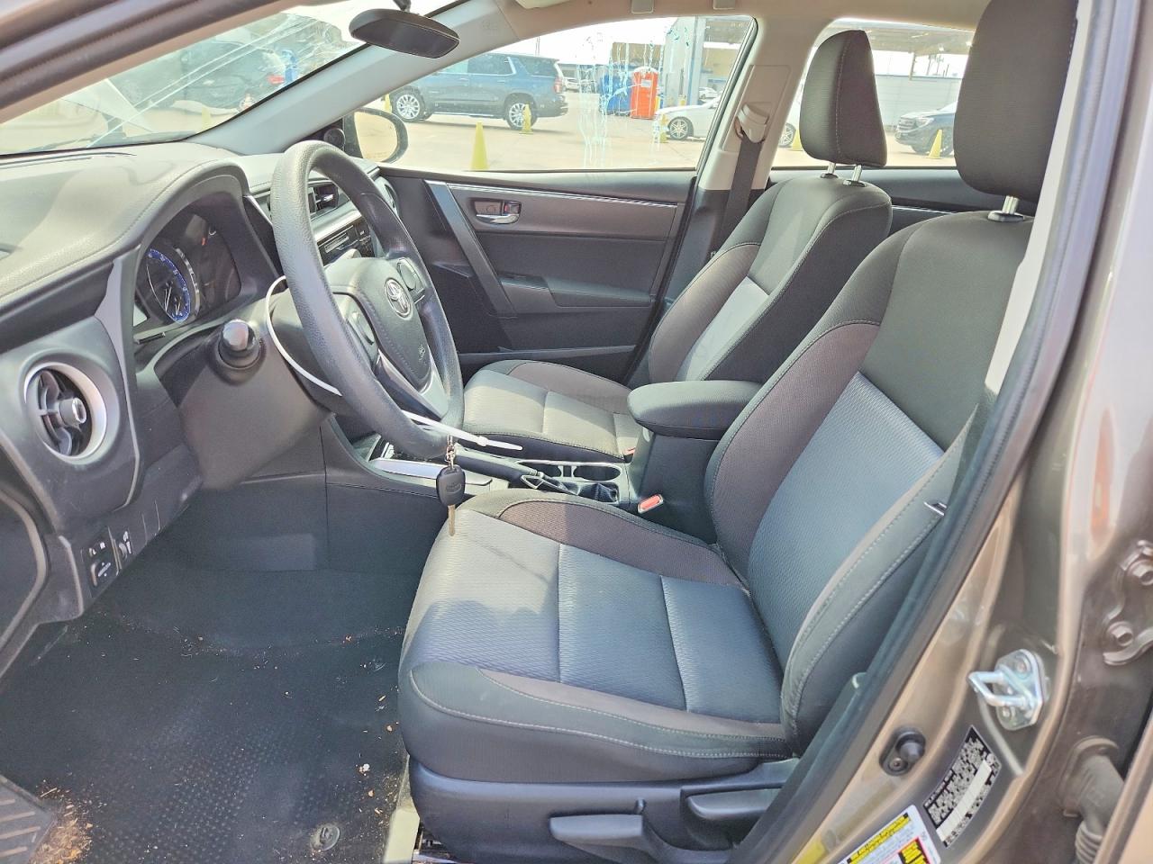 2017 Toyota Corolla Le Серый vin: 2T1BURHE9HC829958