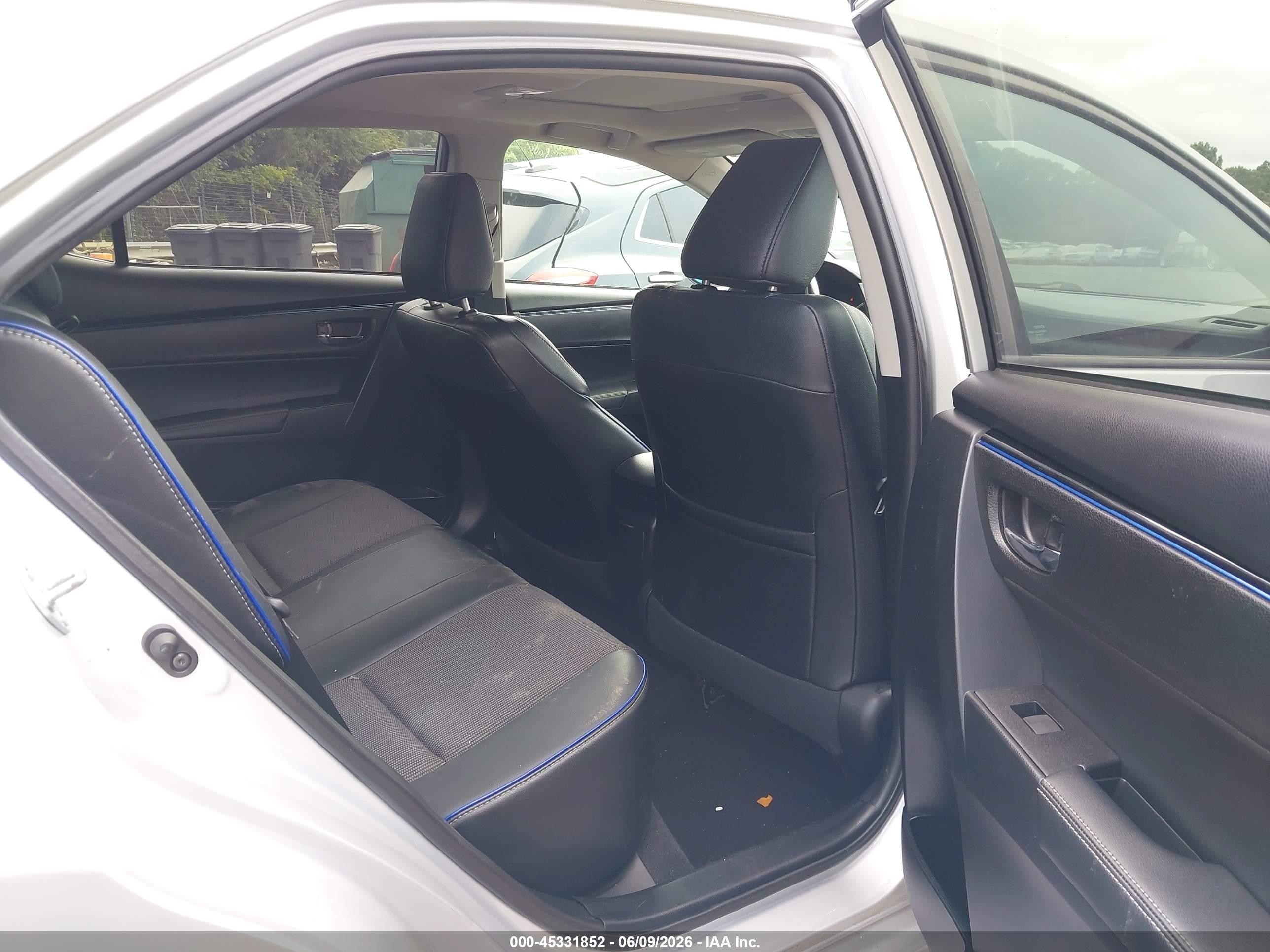 2017 Toyota Corolla Se Серебряный vin: 2T1BURHE9HC837252