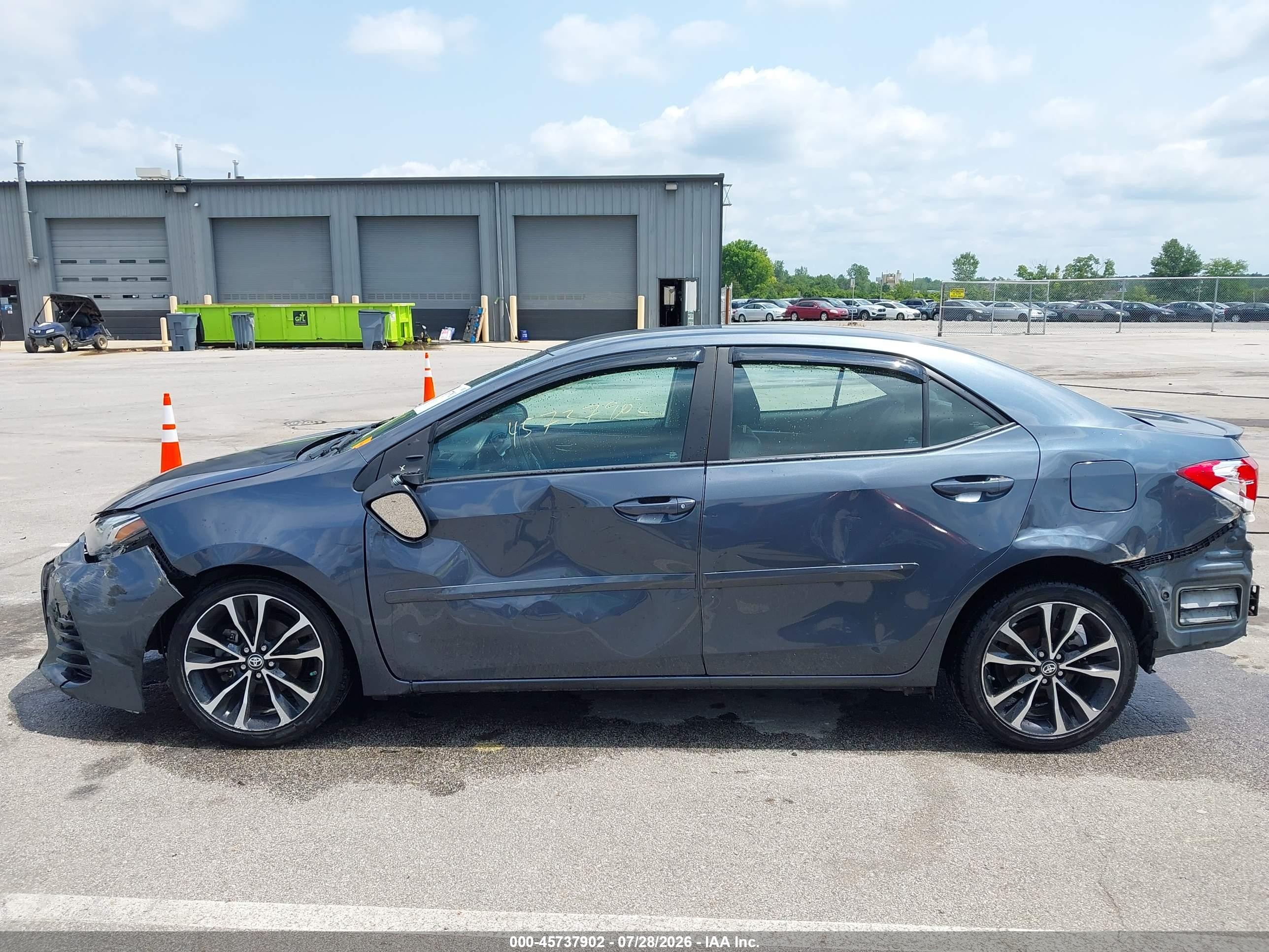 2017 Toyota Corolla Se Light Blue vin: 2T1BURHE9HC892171