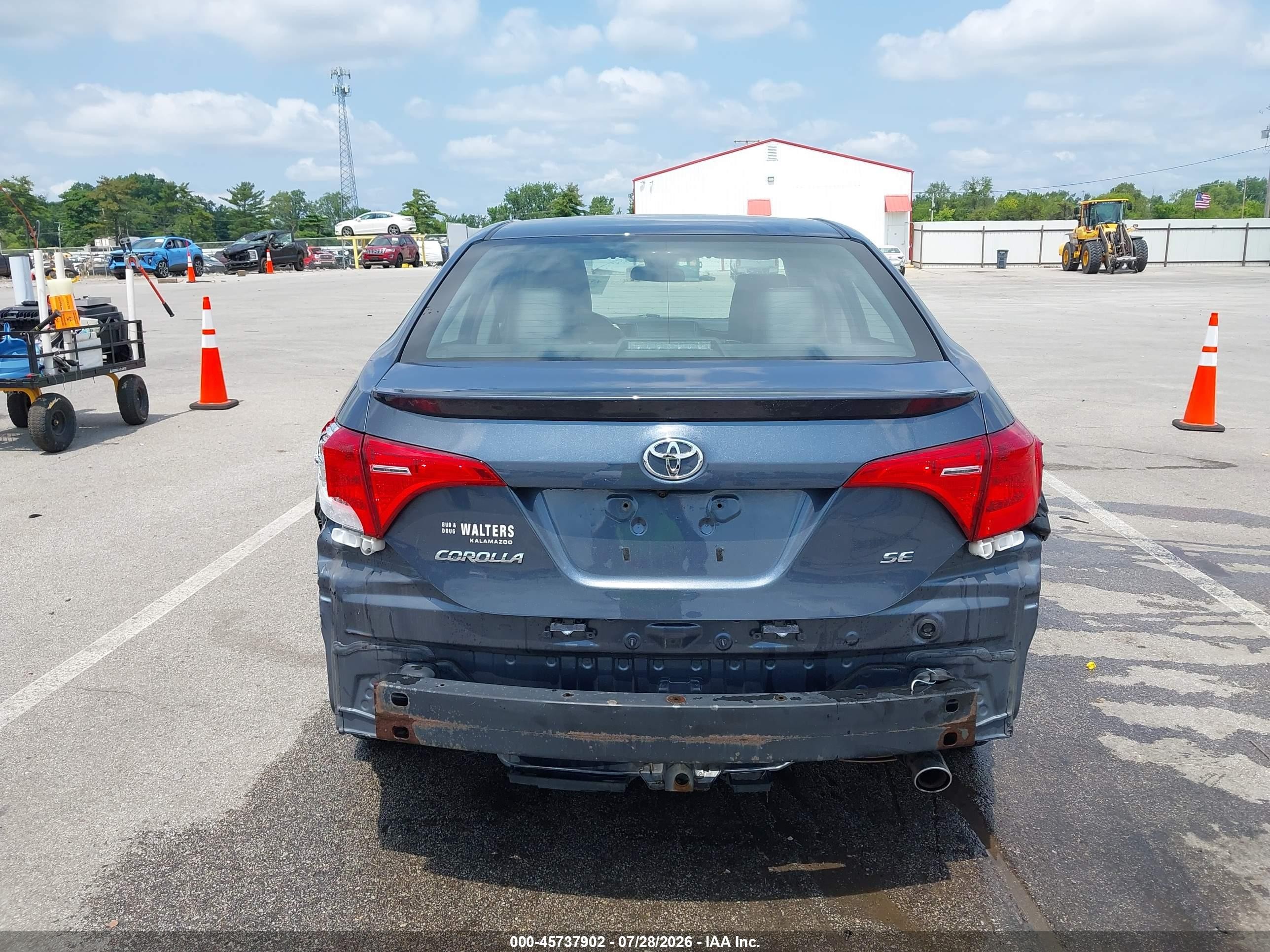 2017 Toyota Corolla Se Light Blue vin: 2T1BURHE9HC892171
