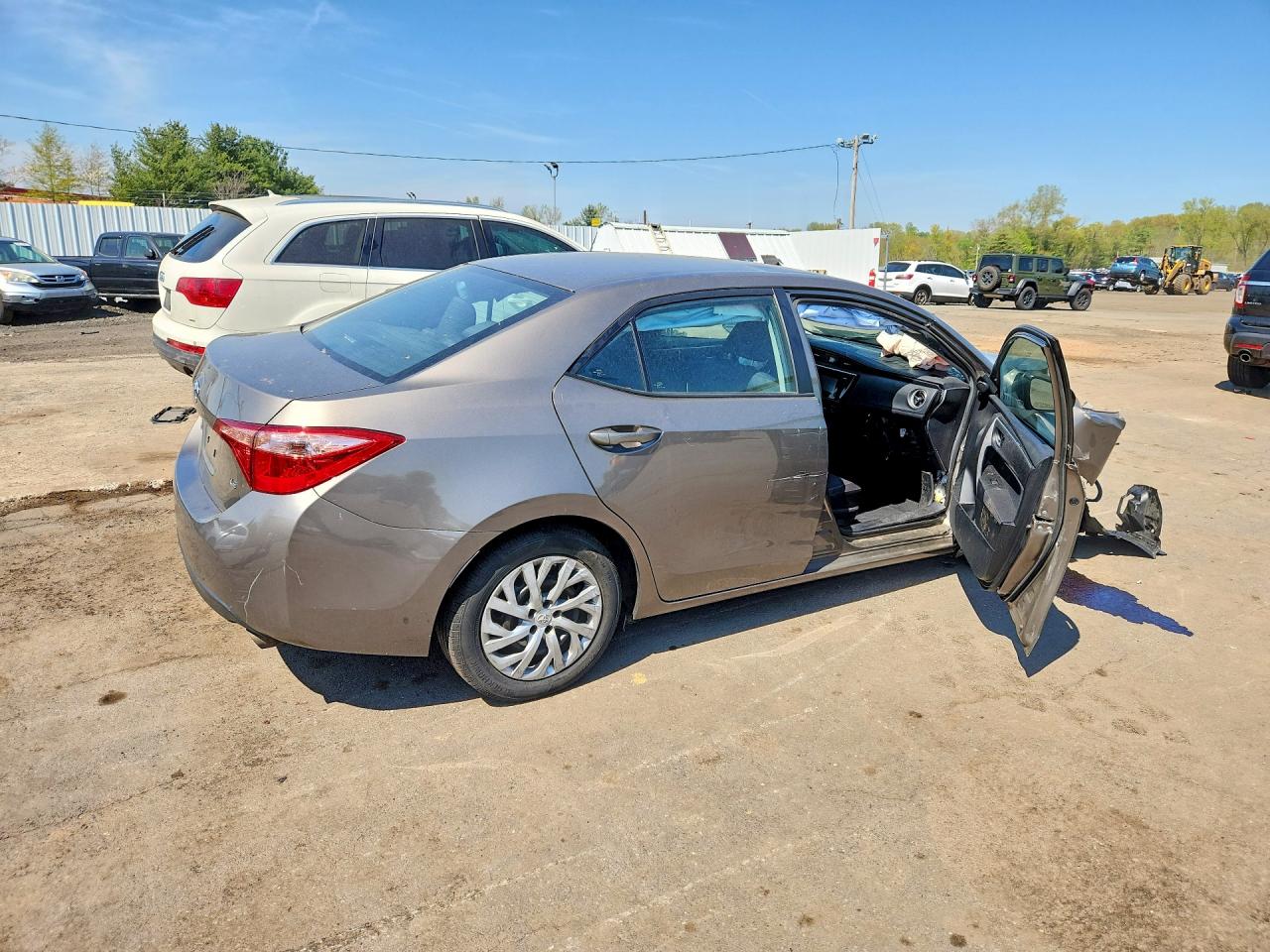 2017 Toyota Corolla Le Tan vin: 2T1BURHE9HC894552