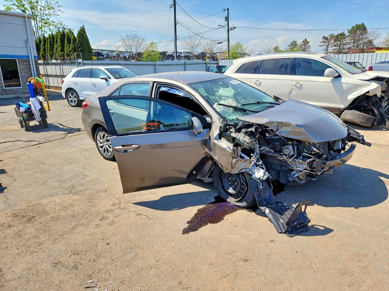 2017 Toyota Corolla Le Tan vin: 2T1BURHE9HC894552