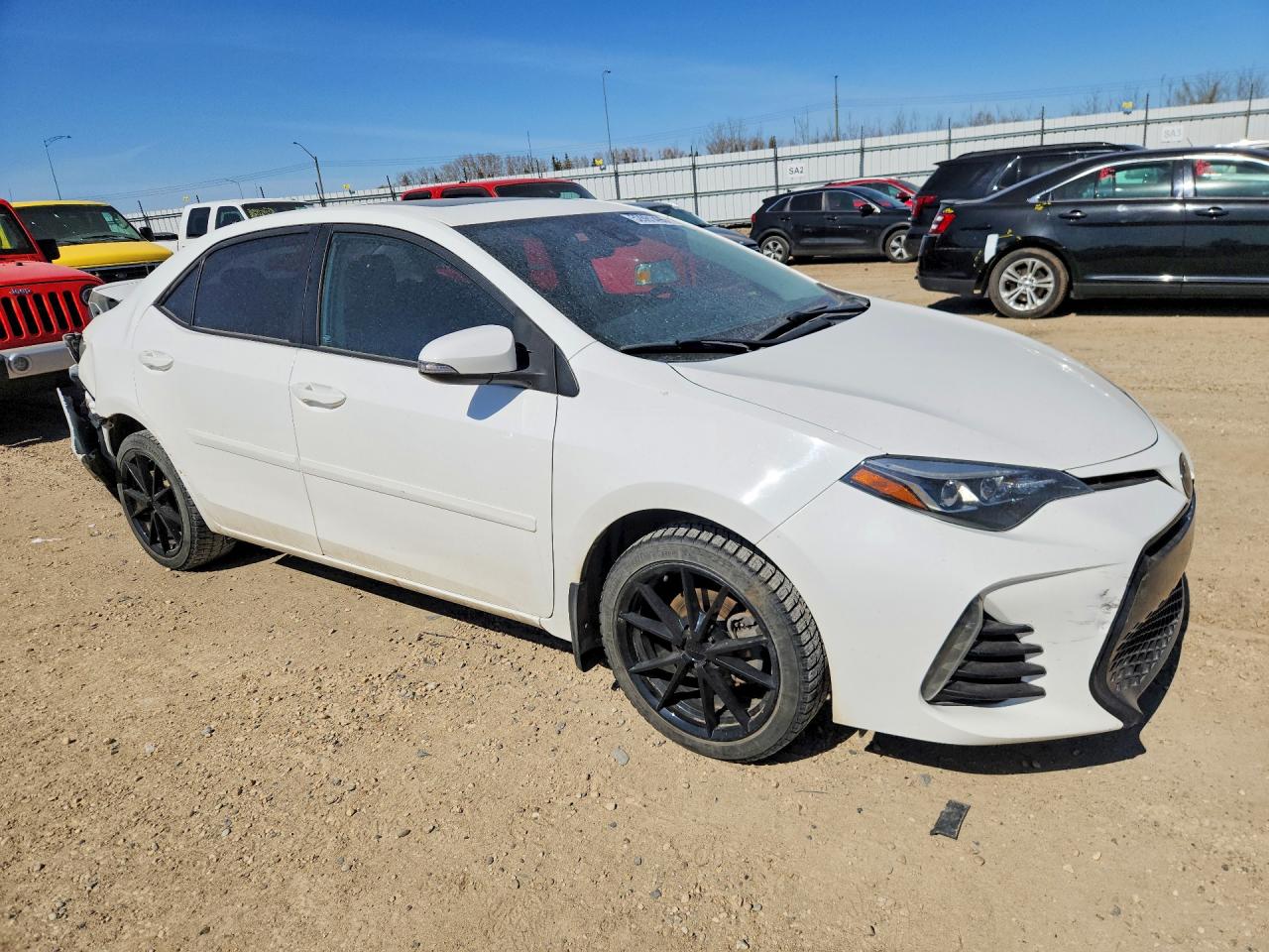 2018 Toyota Corolla L White vin: 2T1BURHE9JC972513