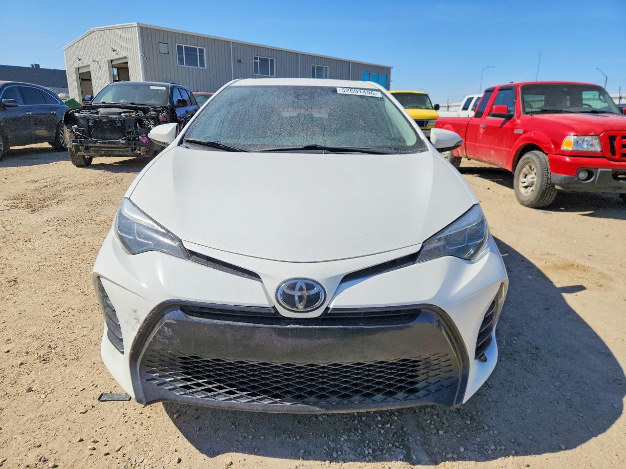 2018 Toyota Corolla L White vin: 2T1BURHE9JC972513