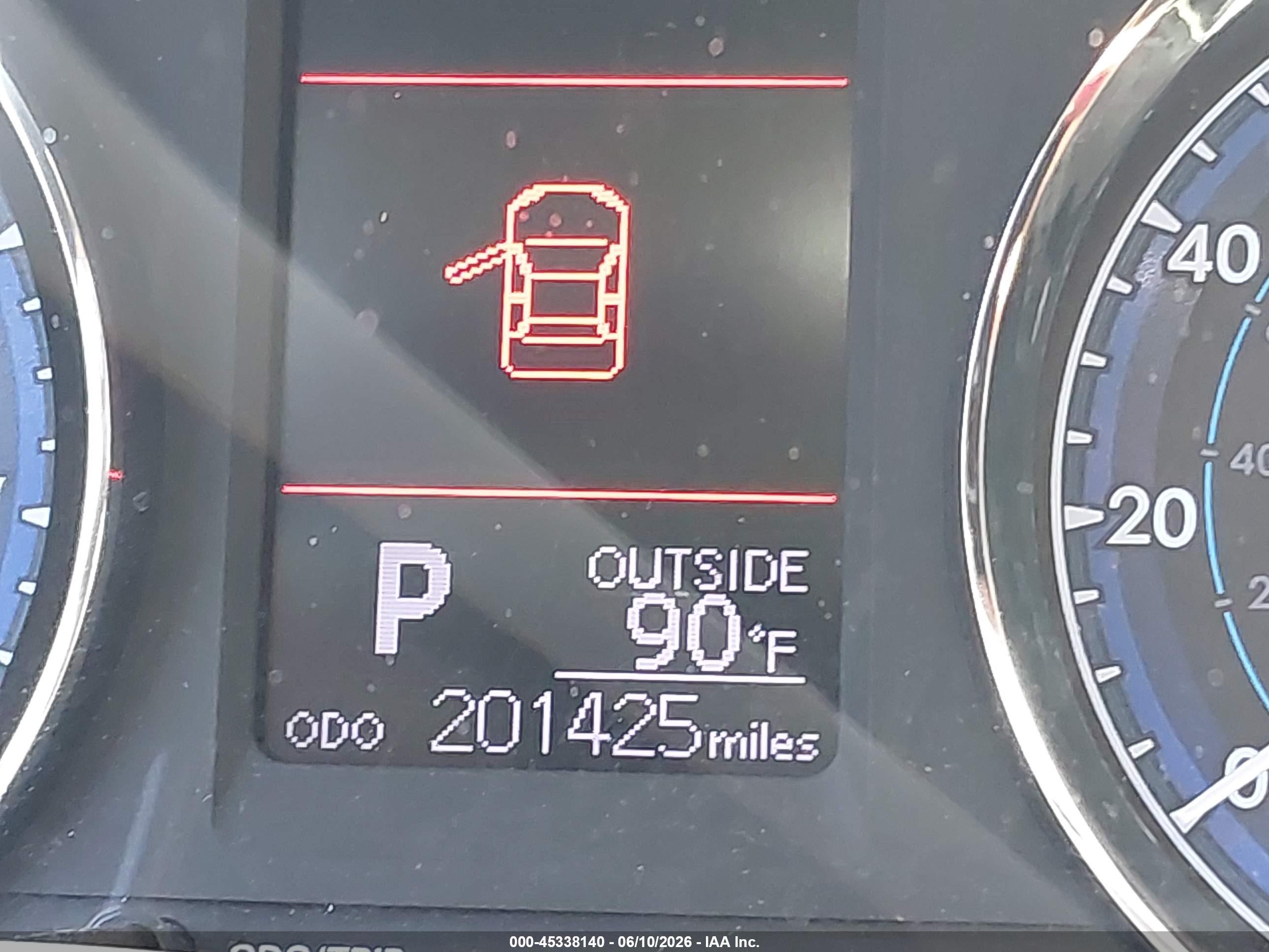 2019 Toyota Corolla Le Silver vin: 2T1BURHE9KC158637