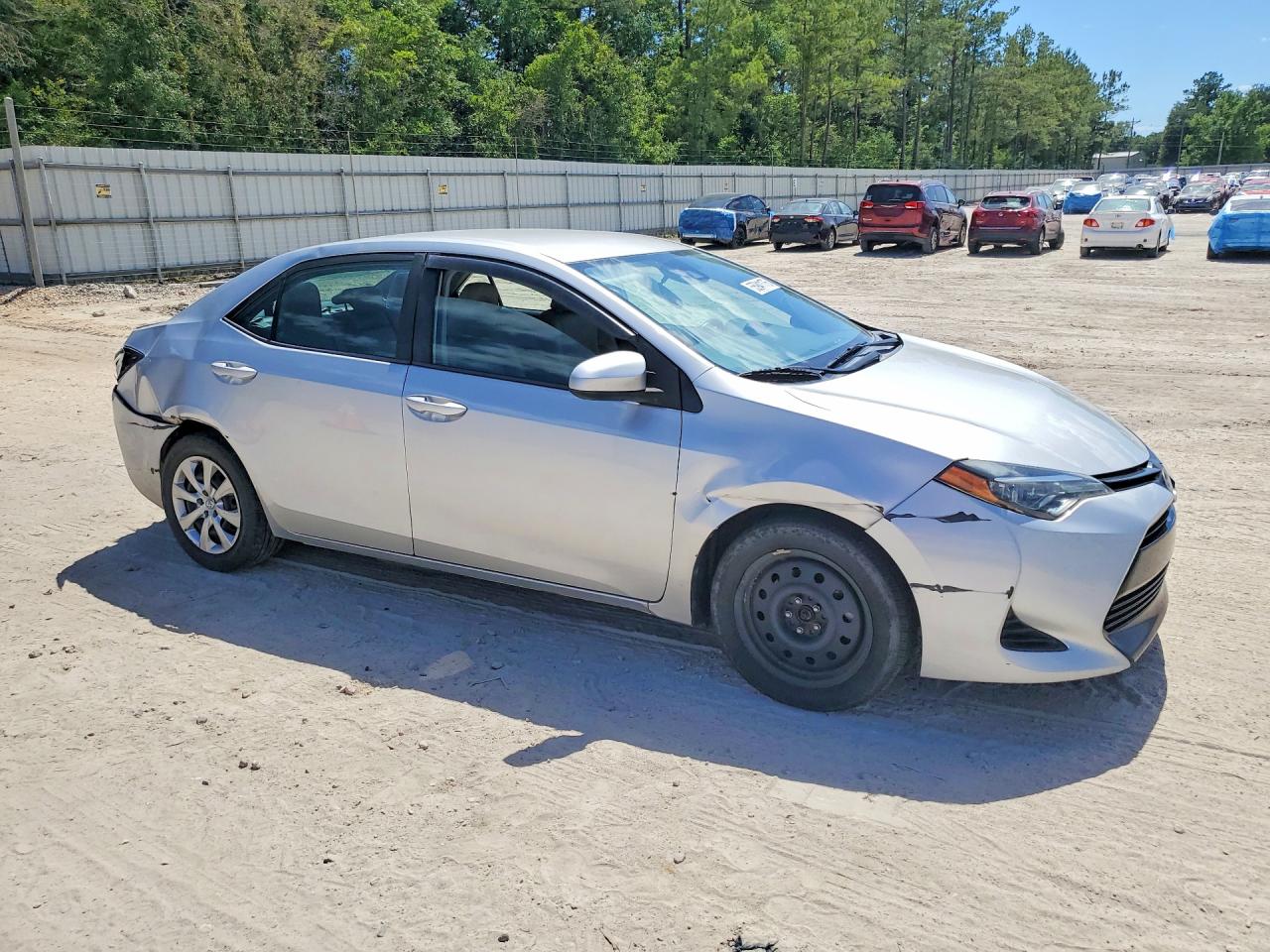 2019 Toyota Corolla Le Silver vin: 2T1BURHE9KC178404