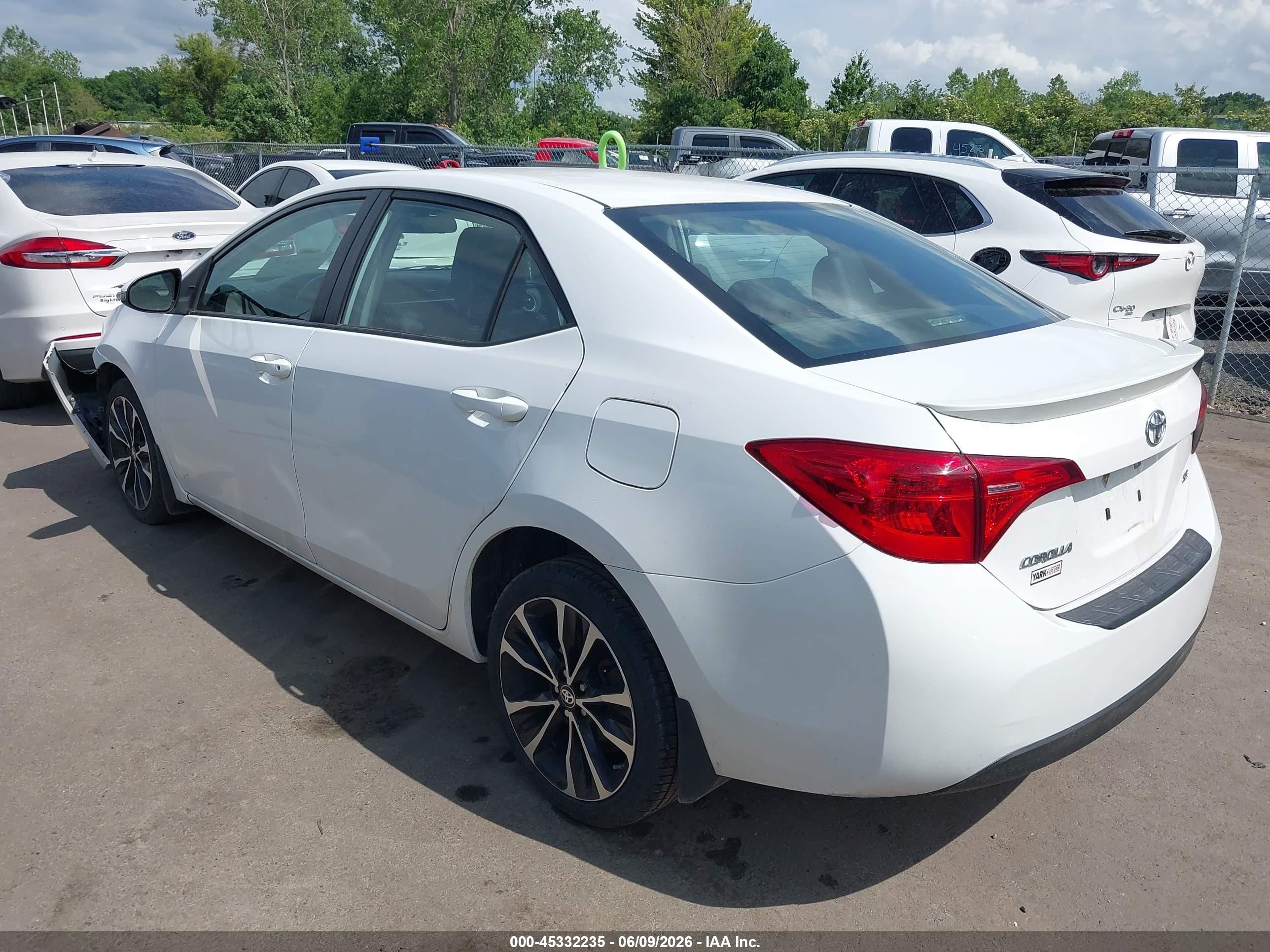 2019 Toyota Corolla Se White vin: 2T1BURHE9KC187314