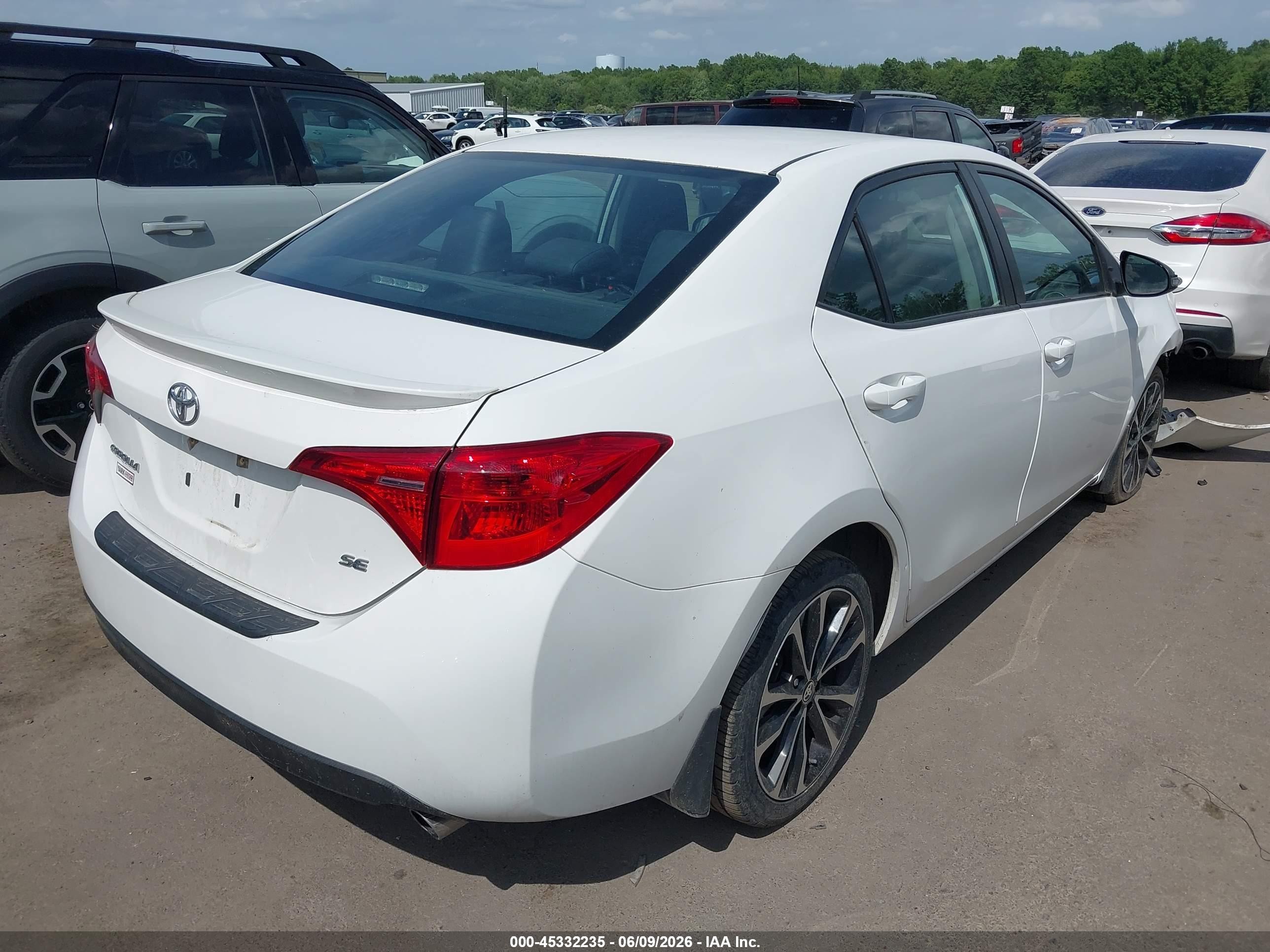 2019 Toyota Corolla Se White vin: 2T1BURHE9KC187314