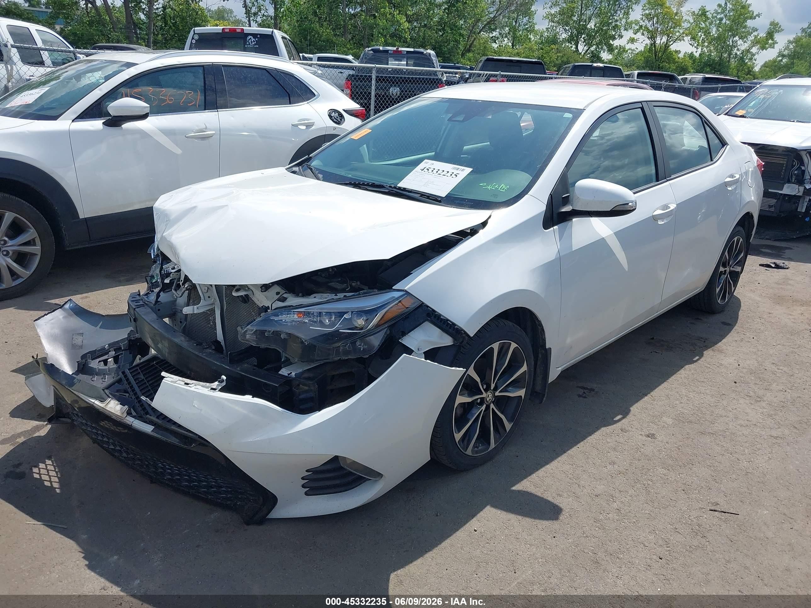 2019 Toyota Corolla Se White vin: 2T1BURHE9KC187314