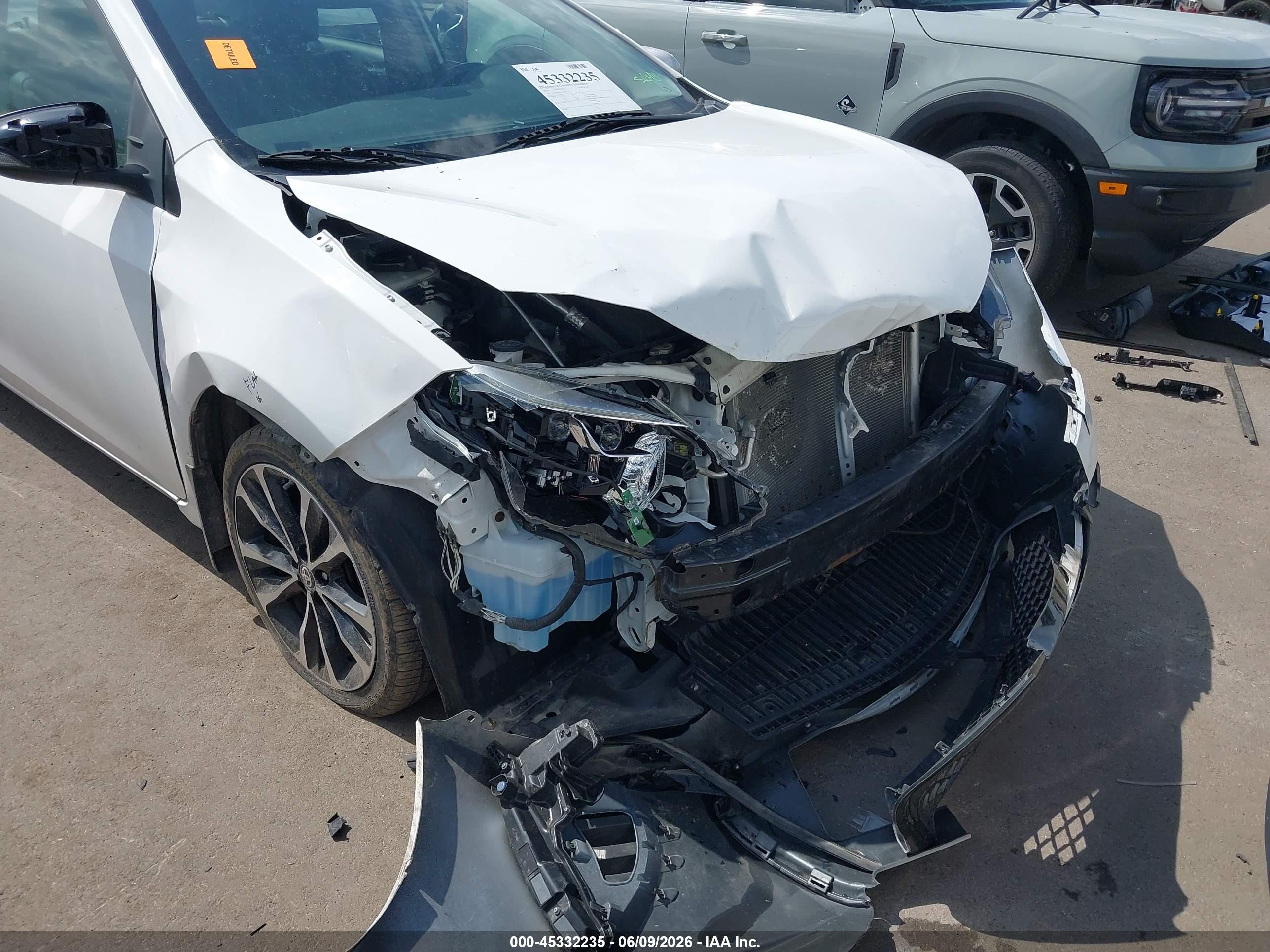 2019 Toyota Corolla Se White vin: 2T1BURHE9KC187314