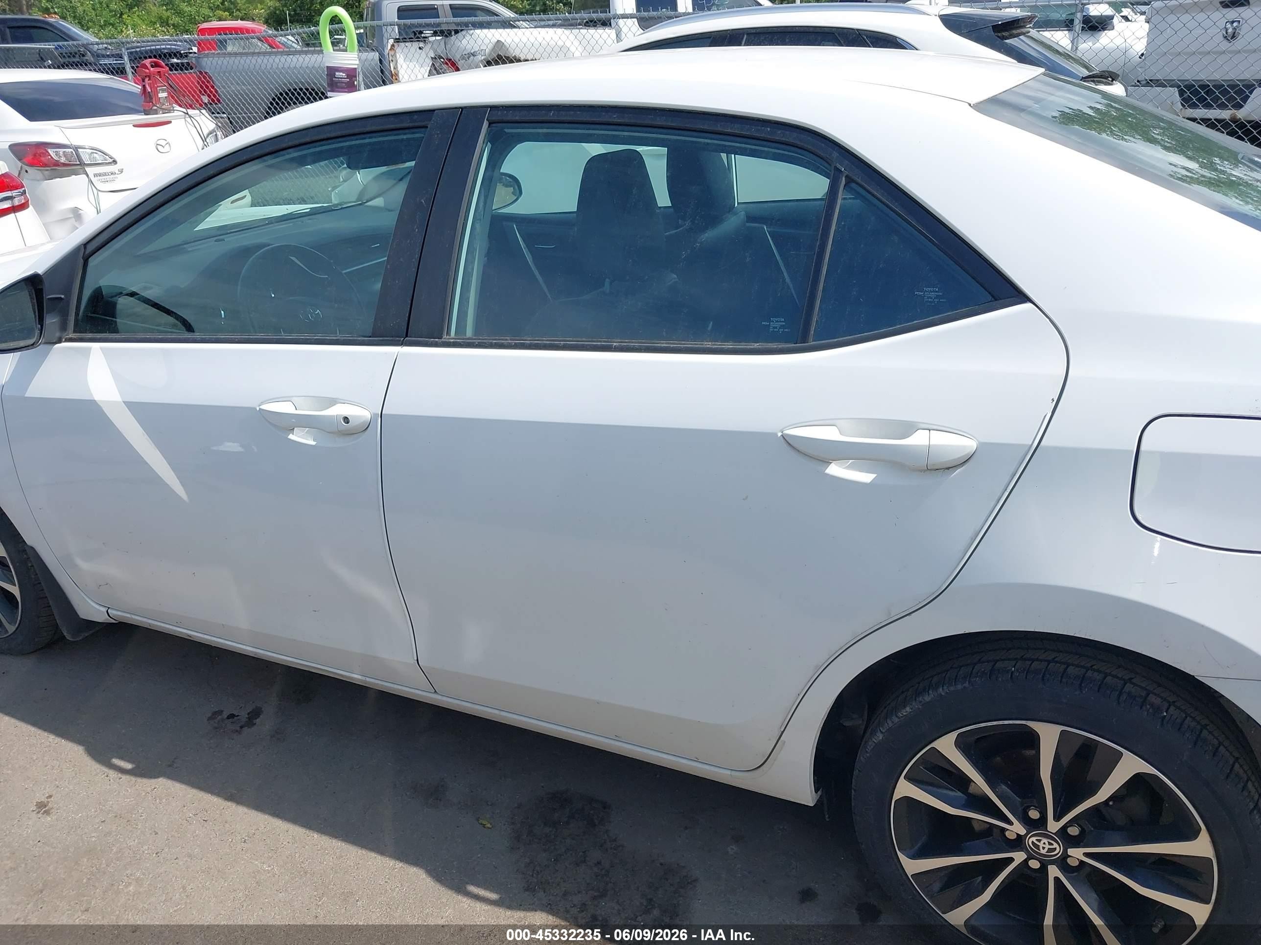 2019 Toyota Corolla Se White vin: 2T1BURHE9KC187314