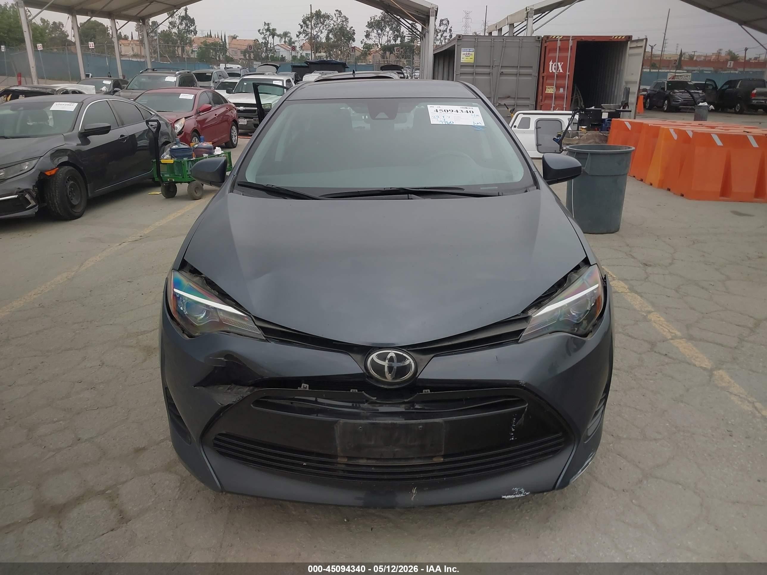 2019 Toyota Corolla Le Blue vin: 2T1BURHE9KC246359