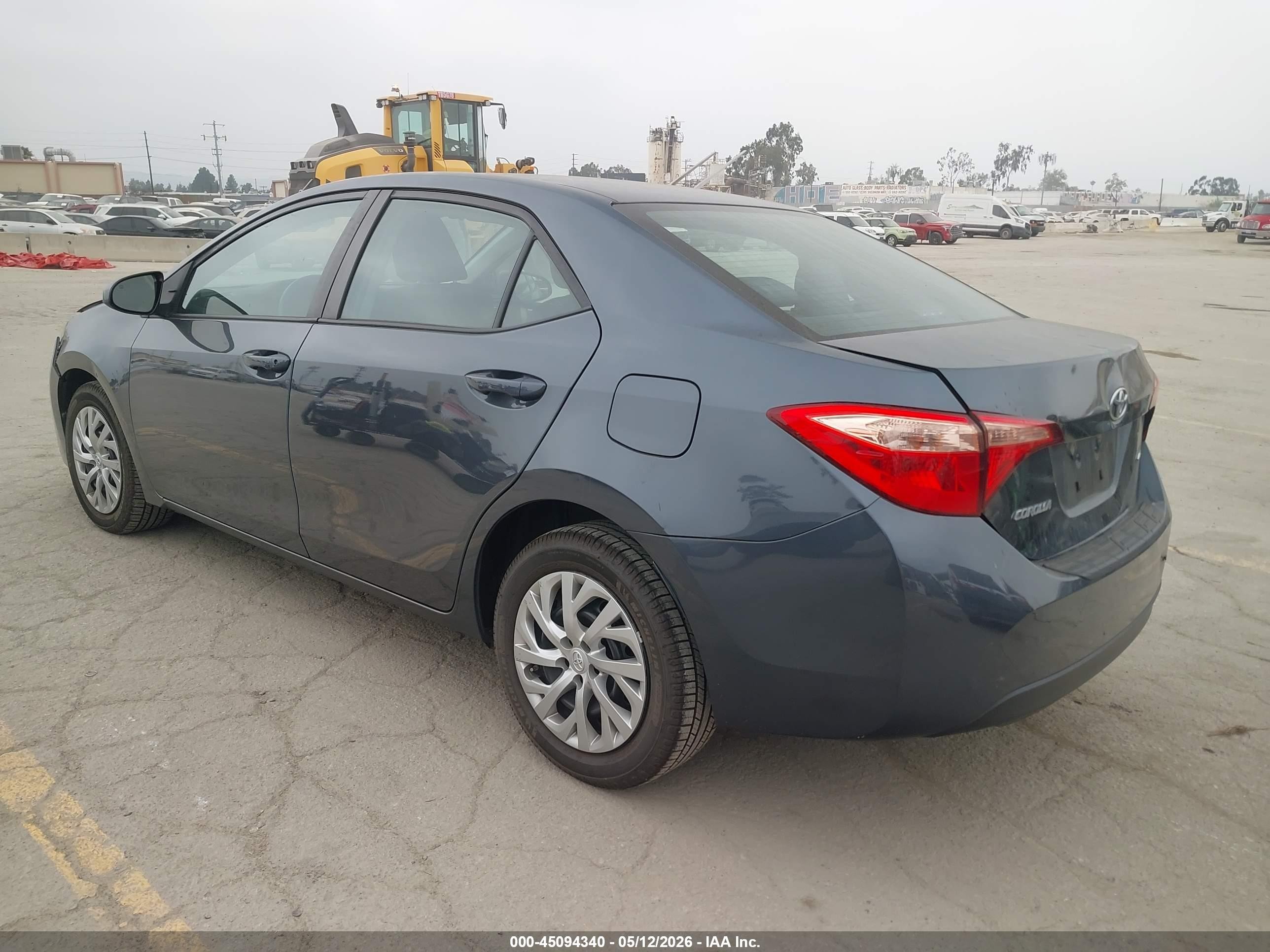 2019 Toyota Corolla Le Blue vin: 2T1BURHE9KC246359