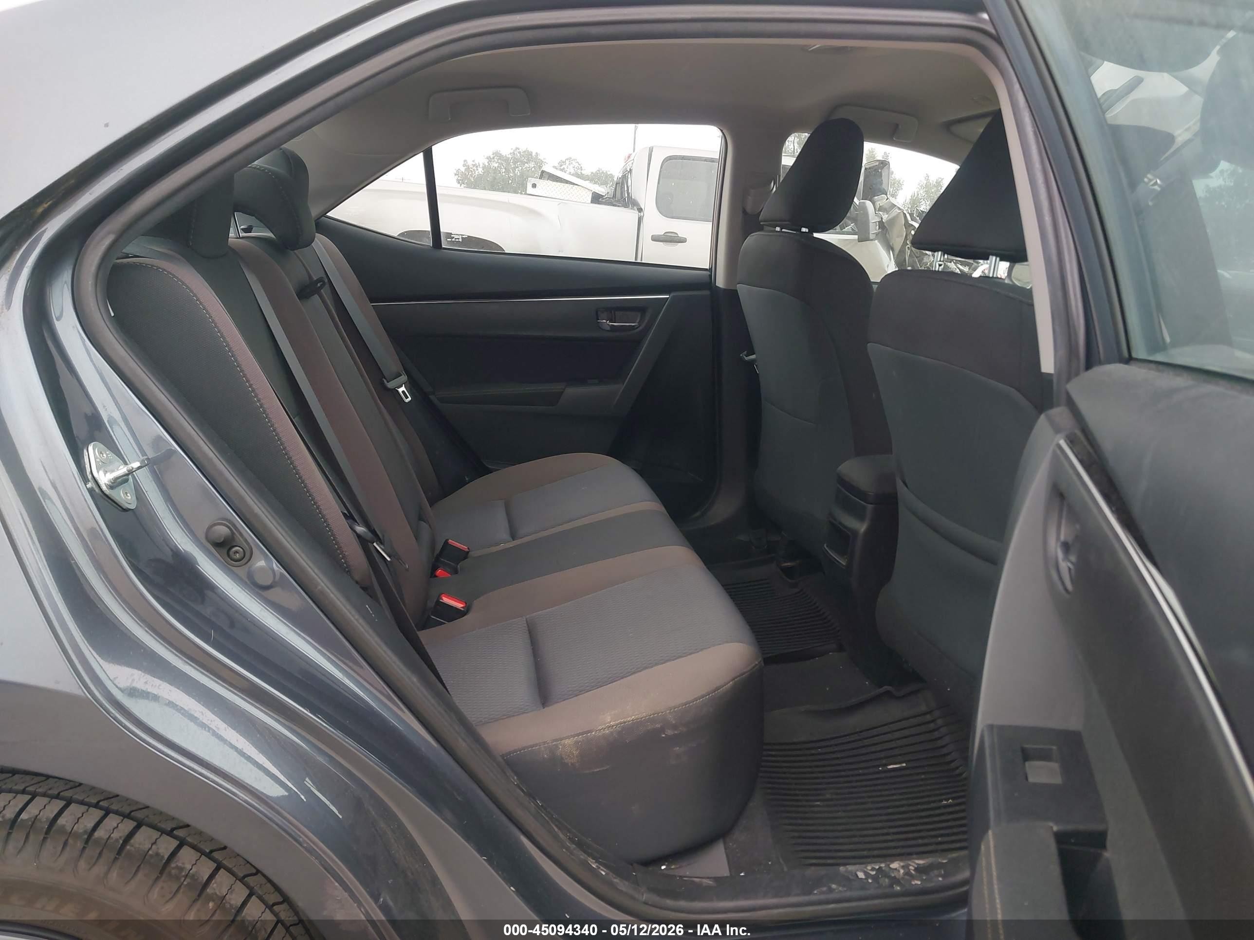 2019 Toyota Corolla Le Blue vin: 2T1BURHE9KC246359