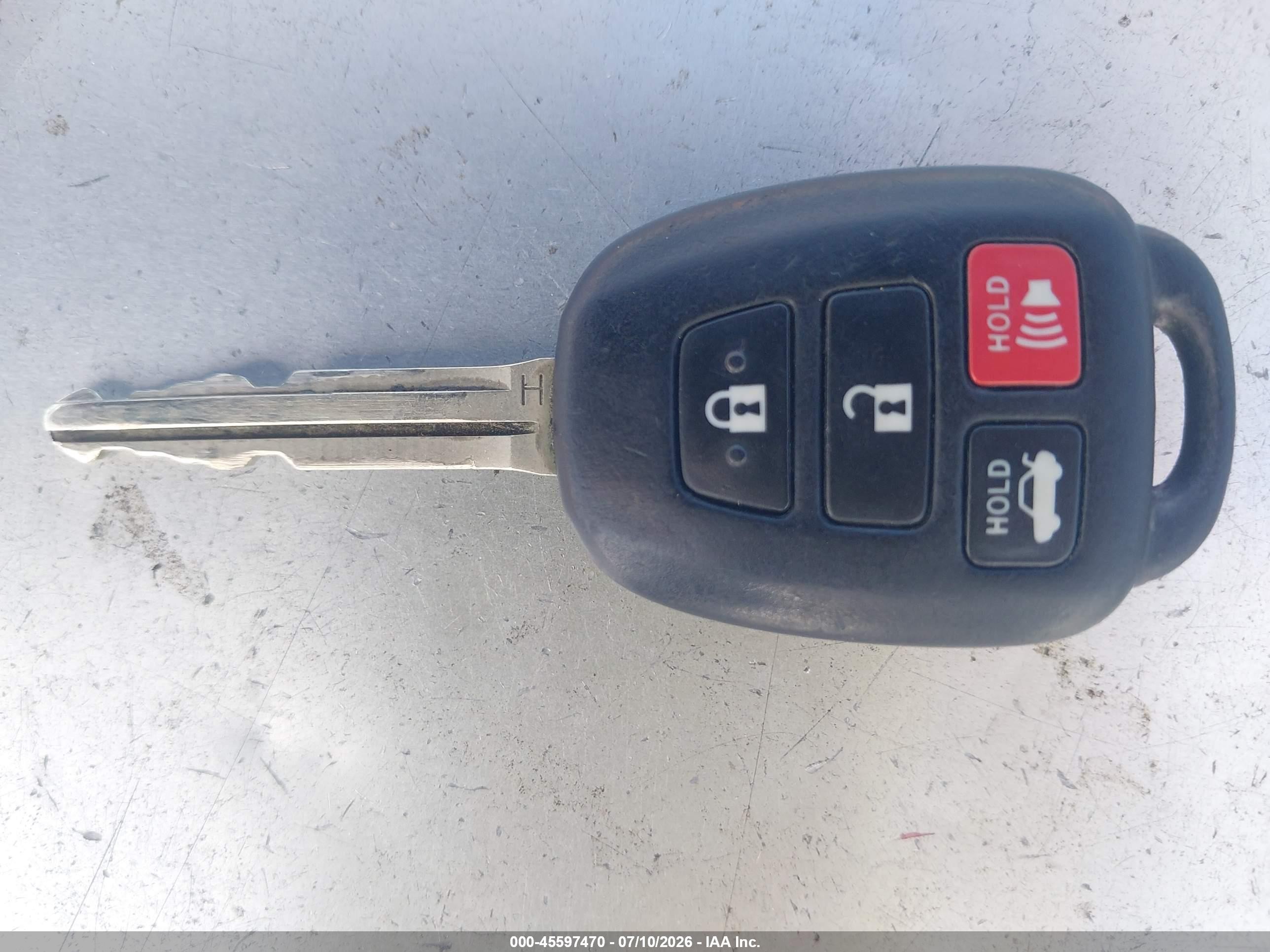2014 Toyota Corolla Le Premium Blue vin: 2T1BURHEXEC012087