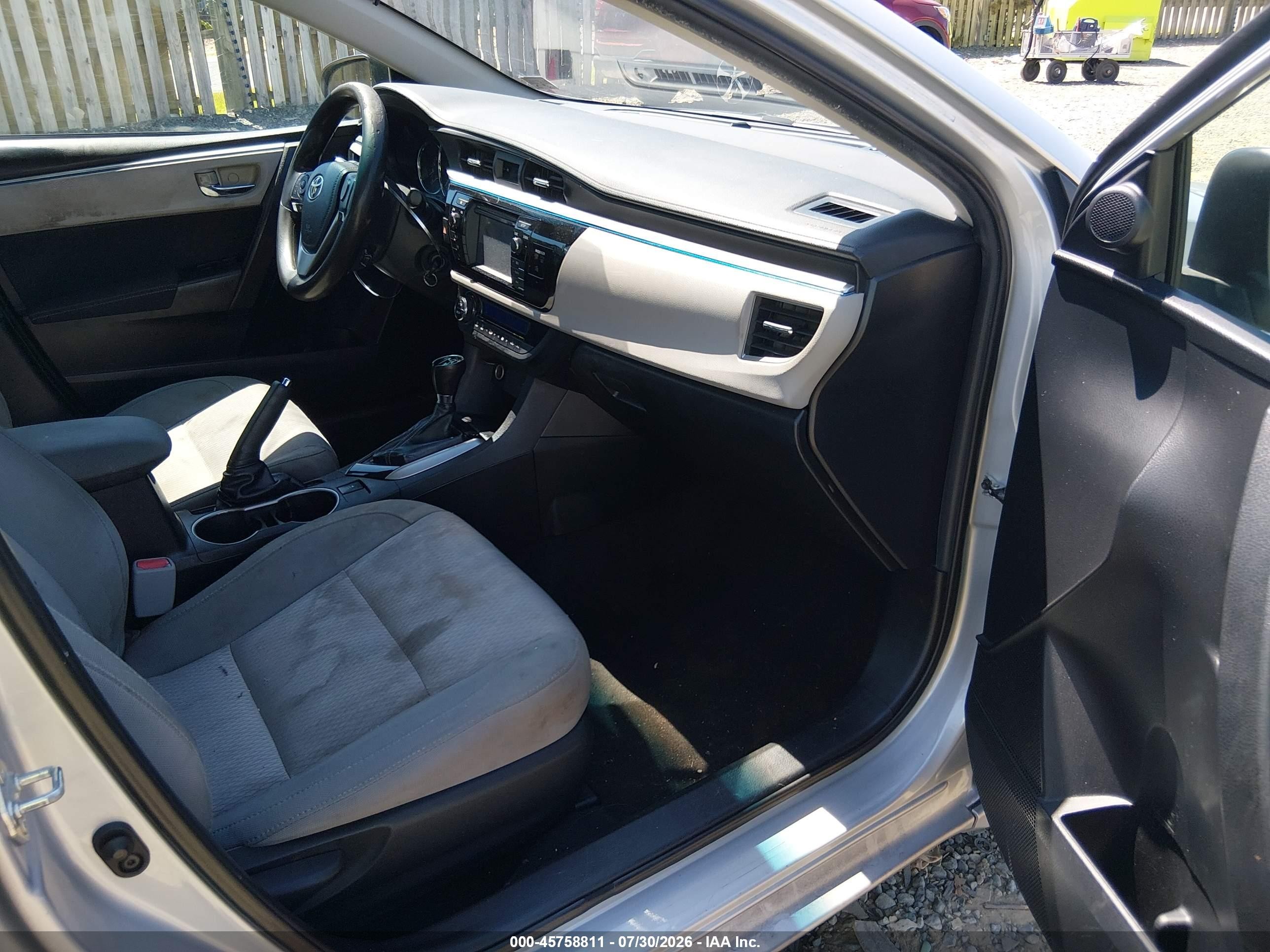 2014 Toyota Corolla Le Plus Silver vin: 2T1BURHEXEC025762