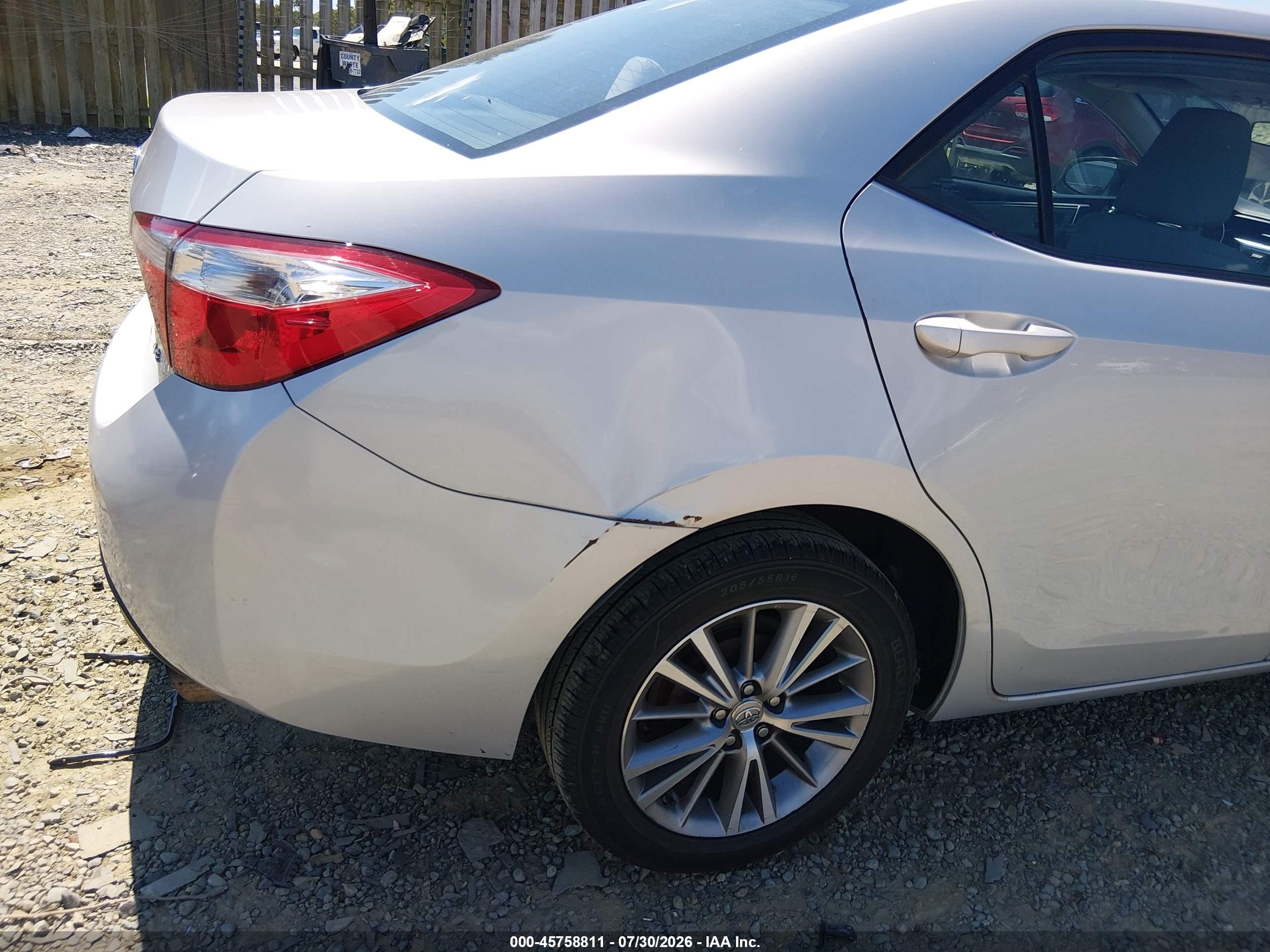 2014 Toyota Corolla Le Plus Silver vin: 2T1BURHEXEC025762