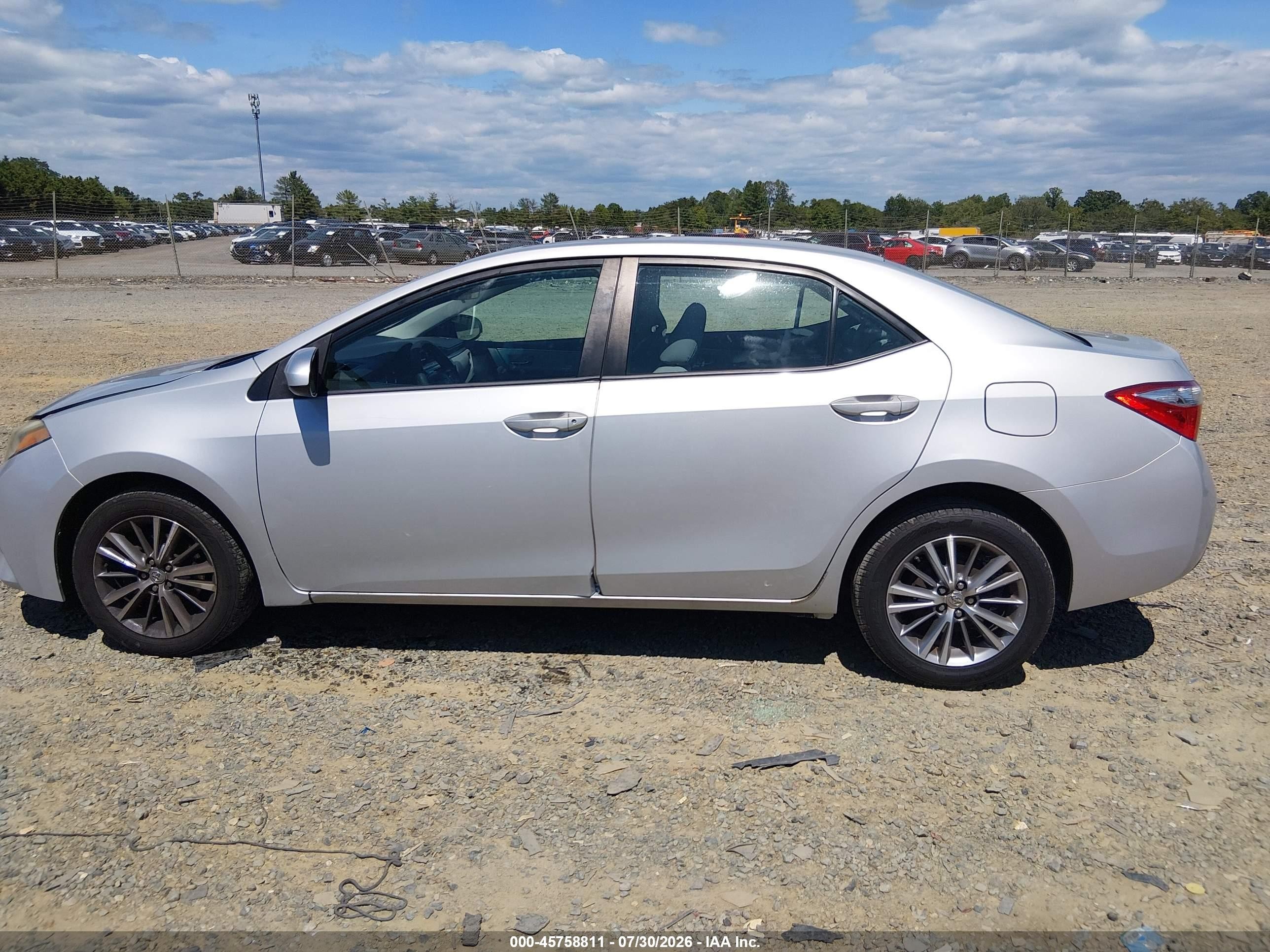 2014 Toyota Corolla Le Plus Silver vin: 2T1BURHEXEC025762