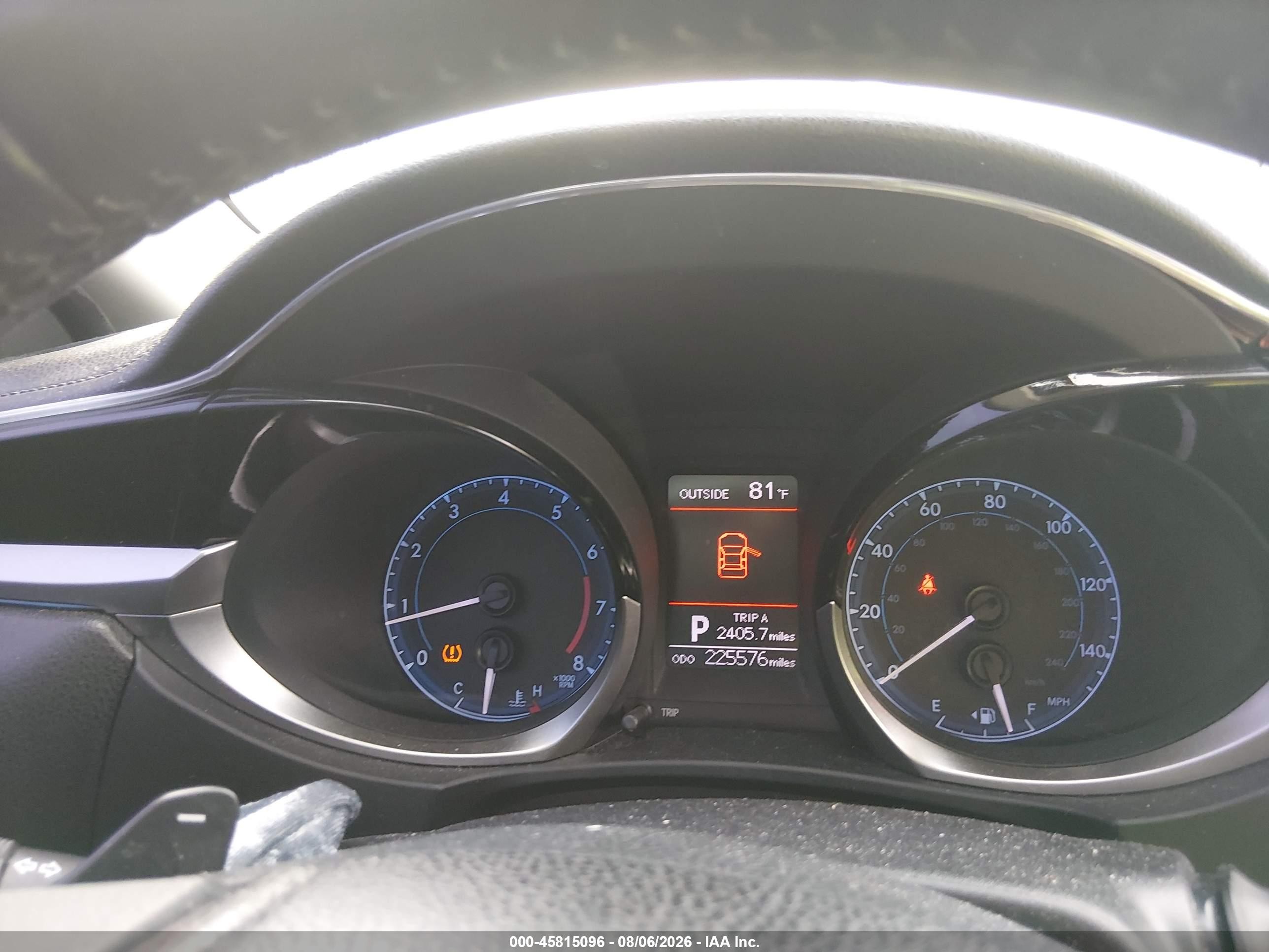 2014 Toyota Corolla S Plus Silver vin: 2T1BURHEXEC042898