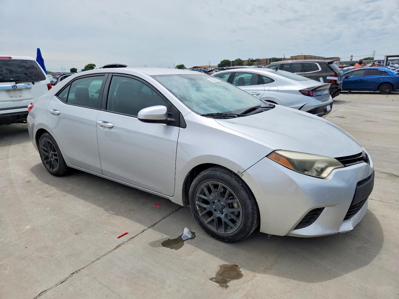 2014 Toyota Corolla Silver vin: 2T1BURHEXEC062939