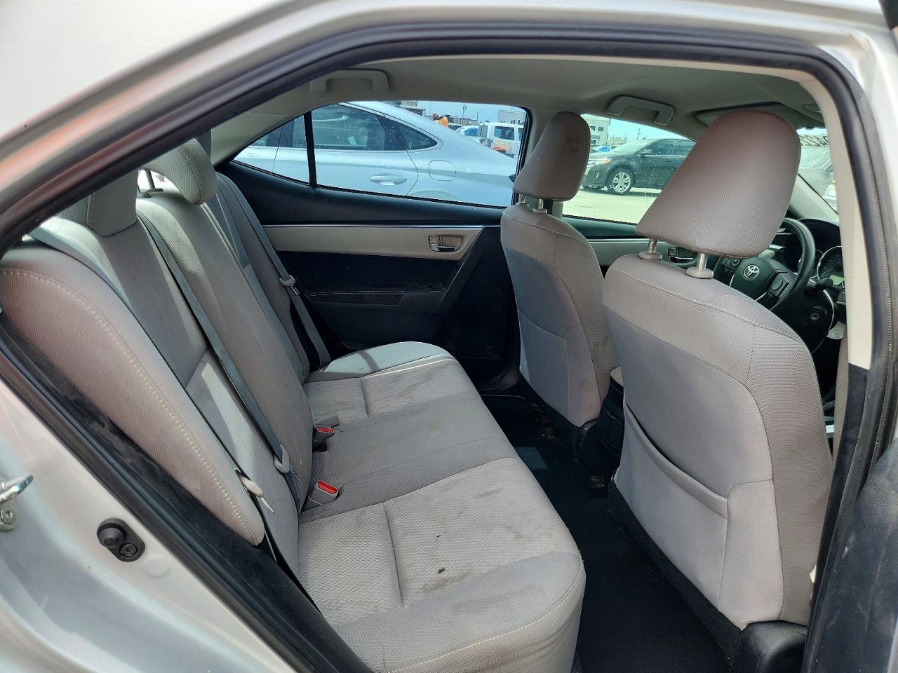 2014 Toyota Corolla Silver vin: 2T1BURHEXEC062939