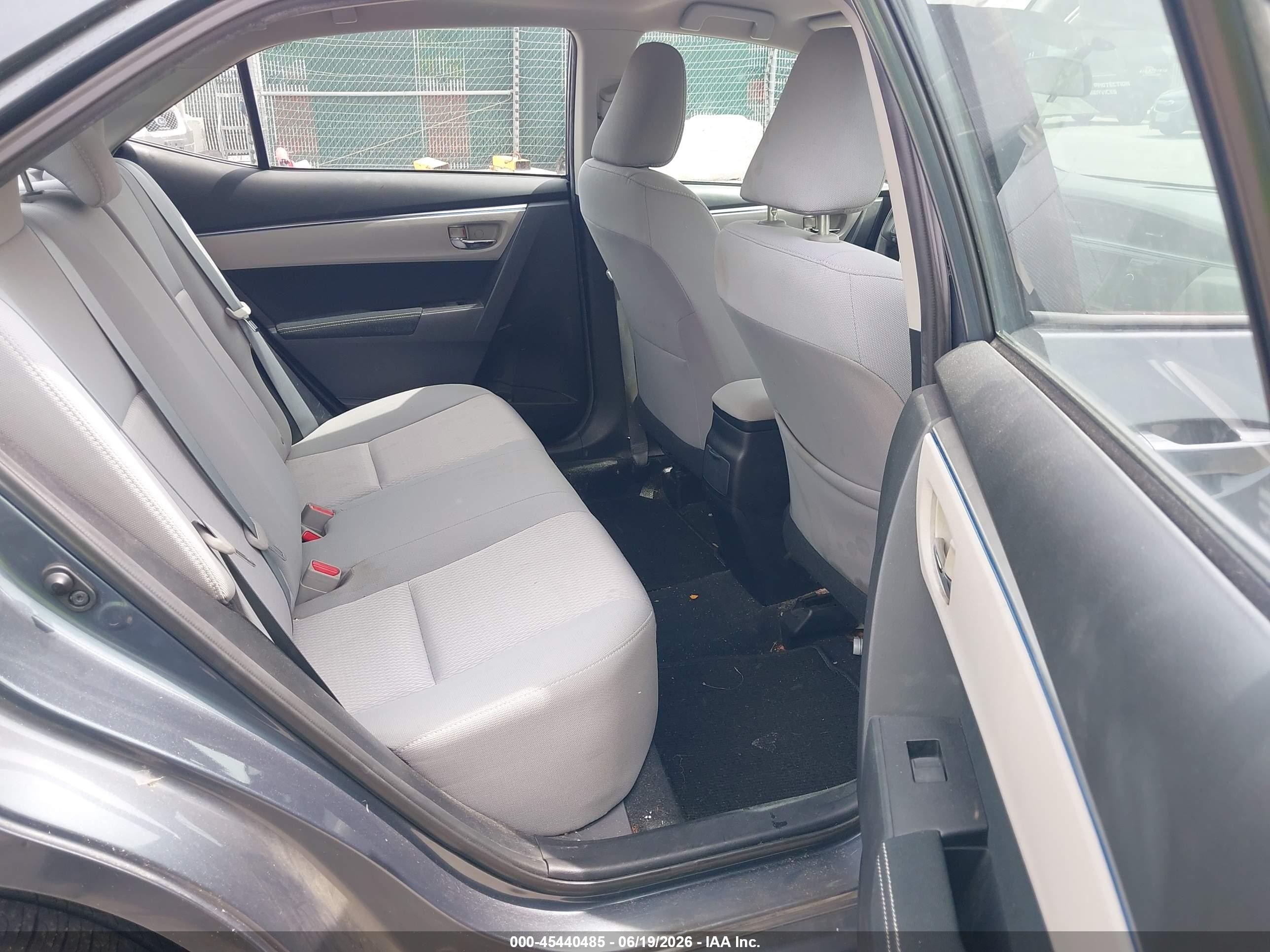 2014 Toyota Corolla Le Gray vin: 2T1BURHEXEC063072
