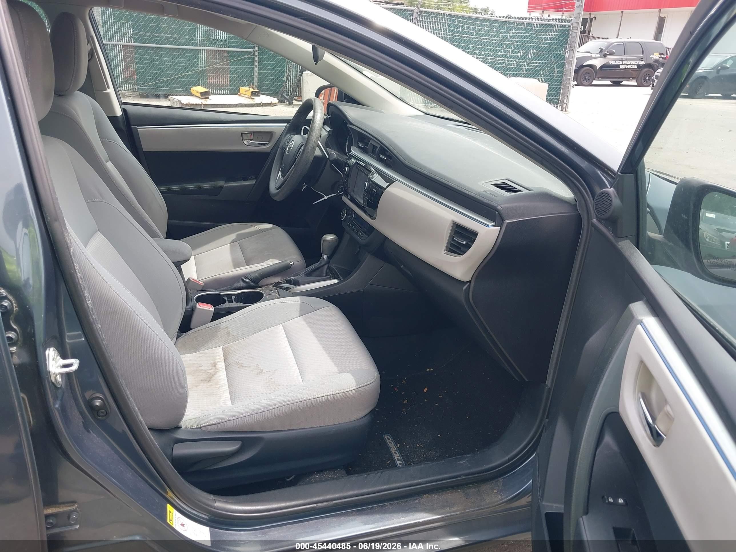 2014 Toyota Corolla Le Gray vin: 2T1BURHEXEC063072