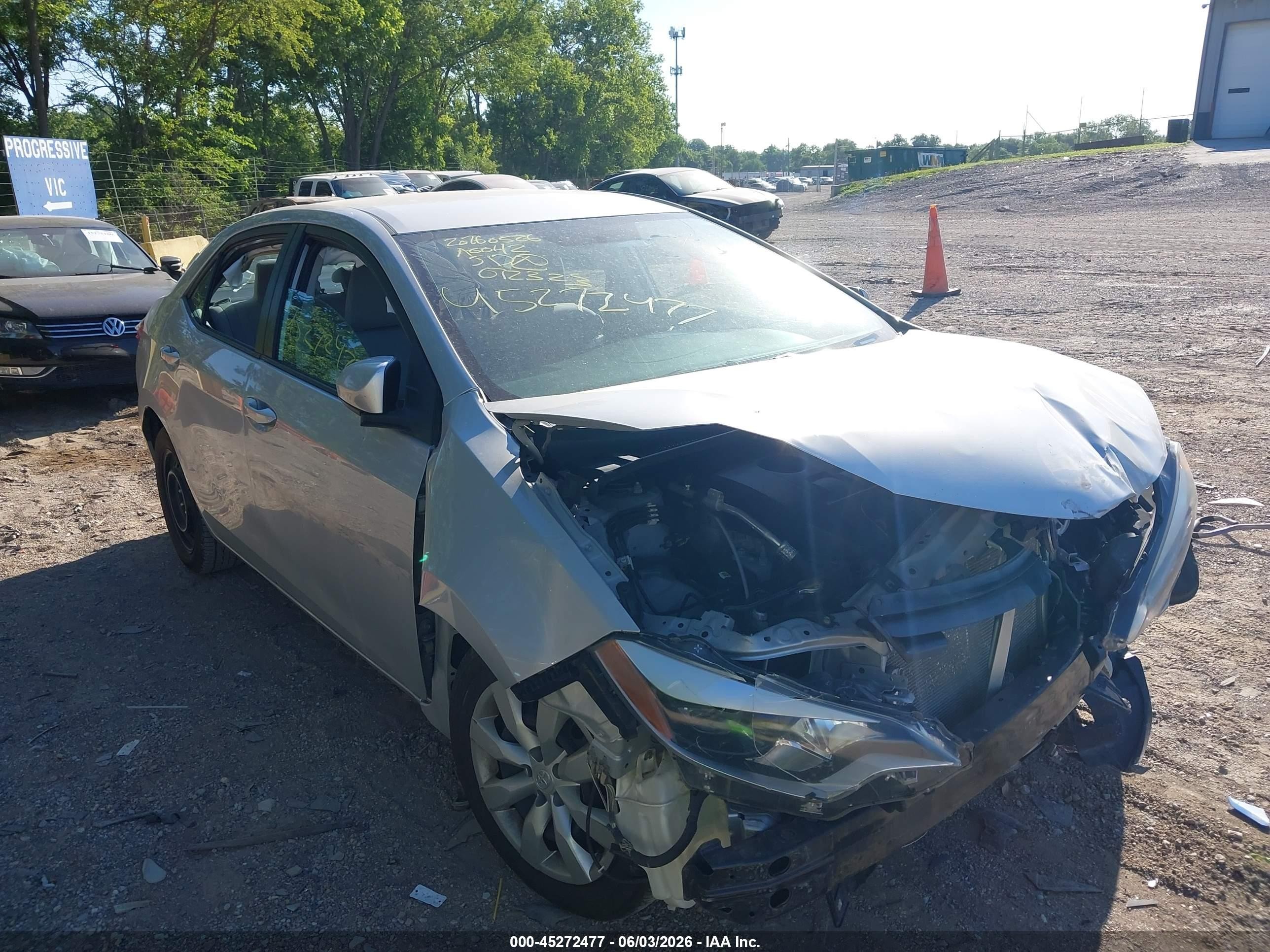 2014 Toyota Corolla Le Silver vin: 2T1BURHEXEC072323
