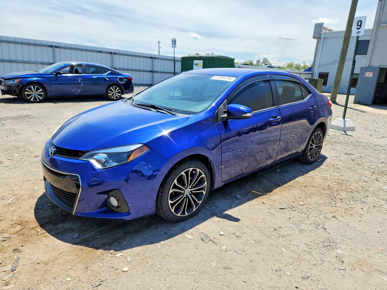 2014 Toyota Corolla S Plus Blue vin: 2T1BURHEXEC075223