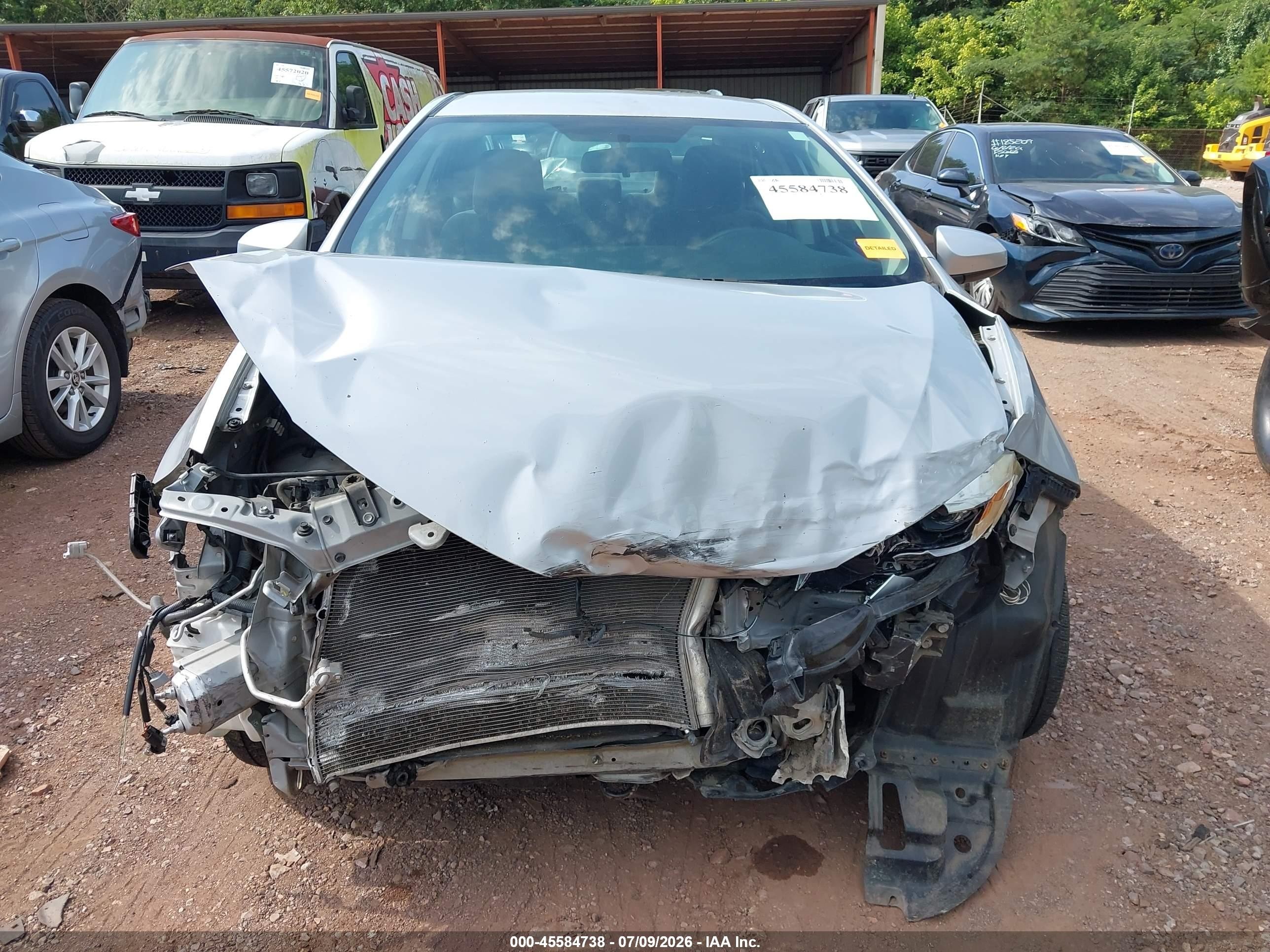 2014 Toyota Corolla L Silver vin: 2T1BURHEXEC124565