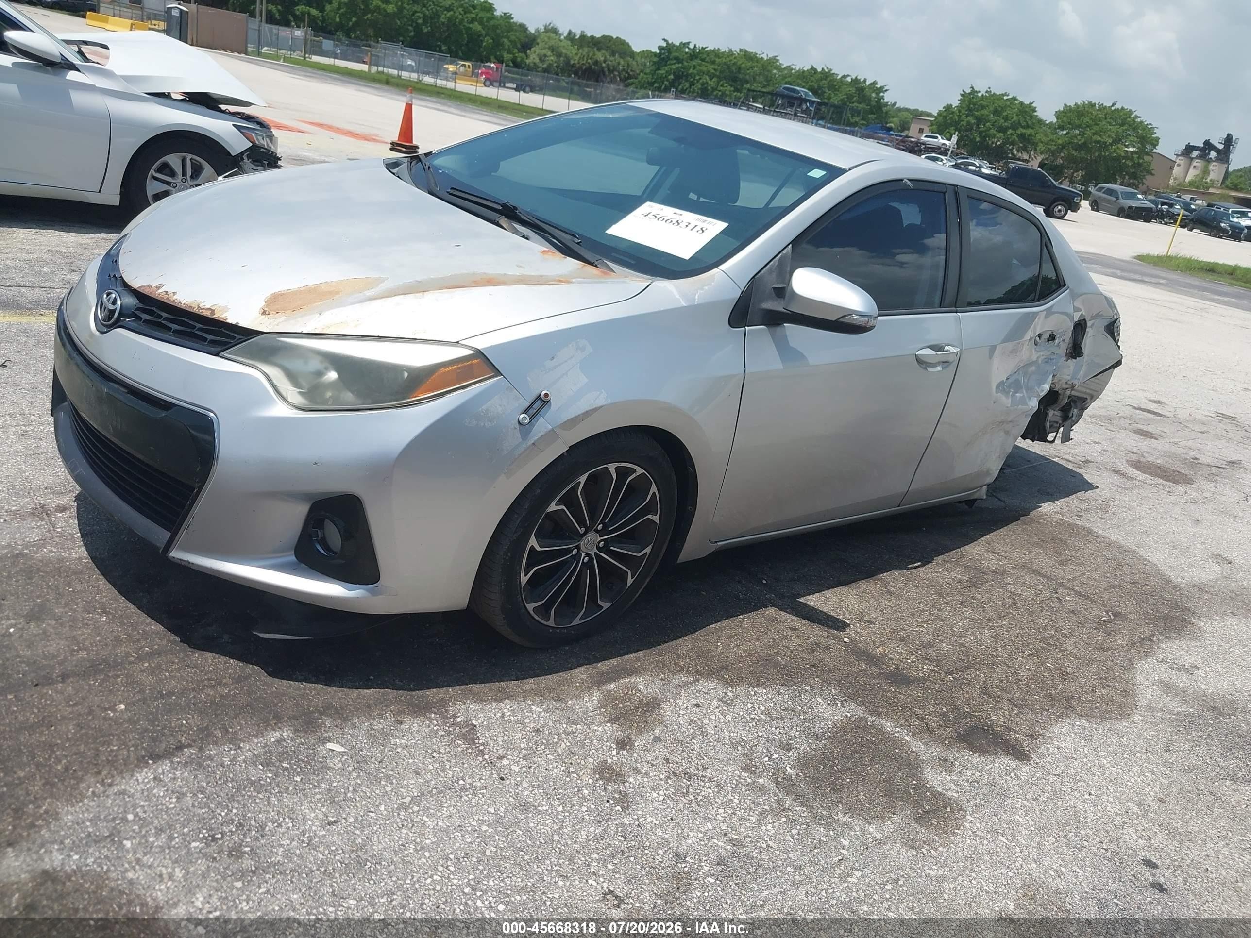 2014 Toyota Corolla S Plus Silver vin: 2T1BURHEXEC124727