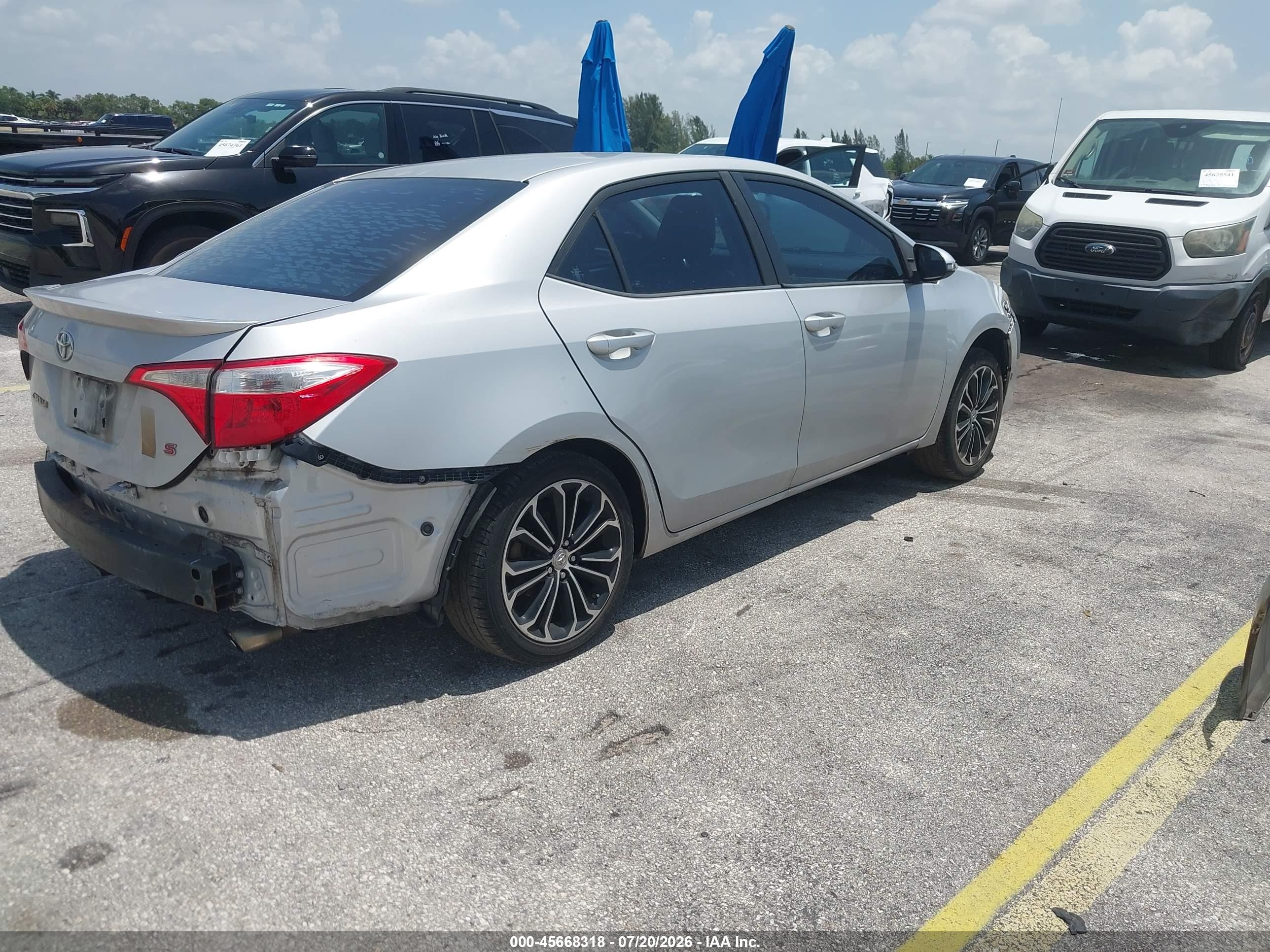 2014 Toyota Corolla S Plus Silver vin: 2T1BURHEXEC124727