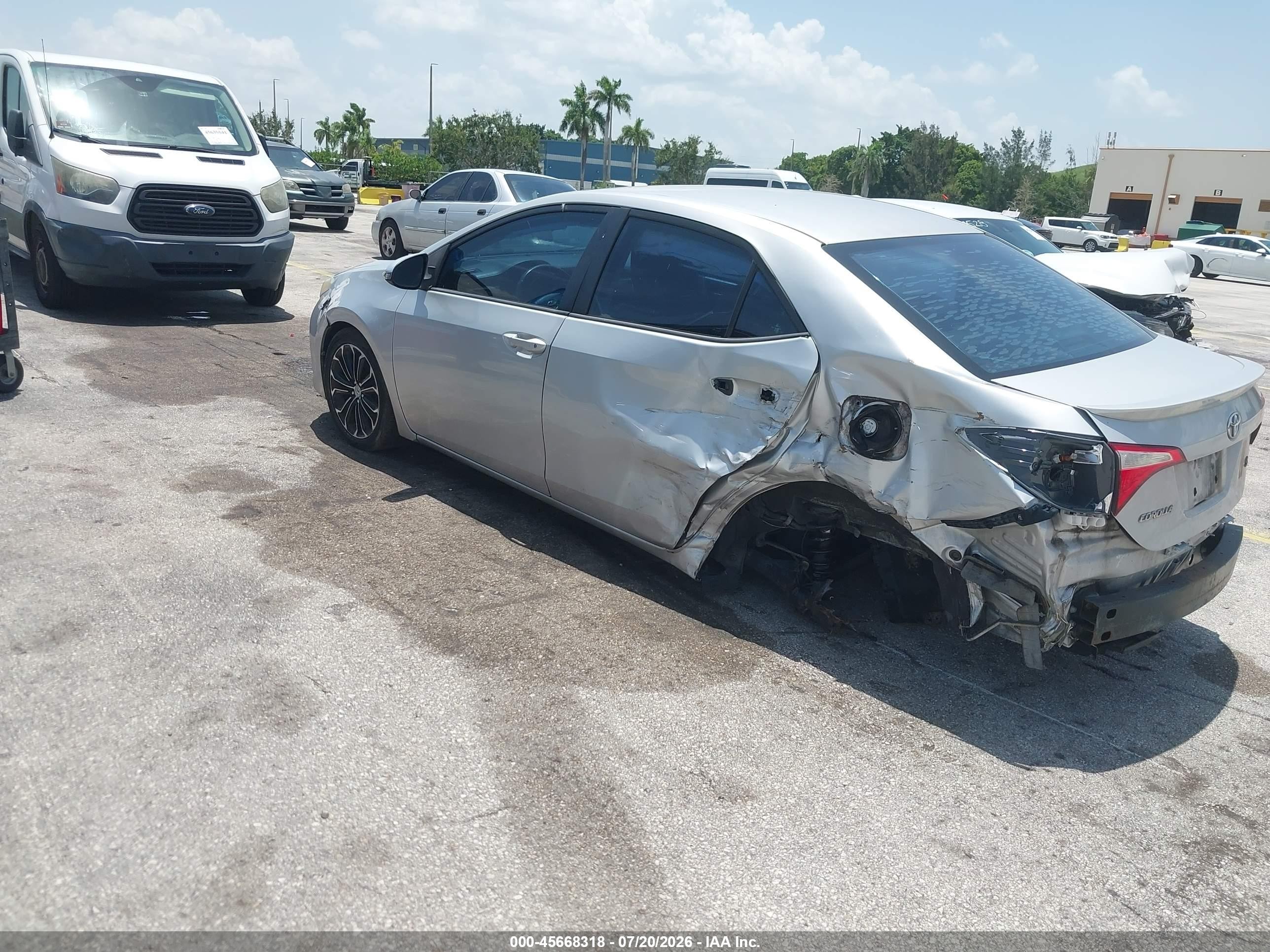 2014 Toyota Corolla S Plus Silver vin: 2T1BURHEXEC124727
