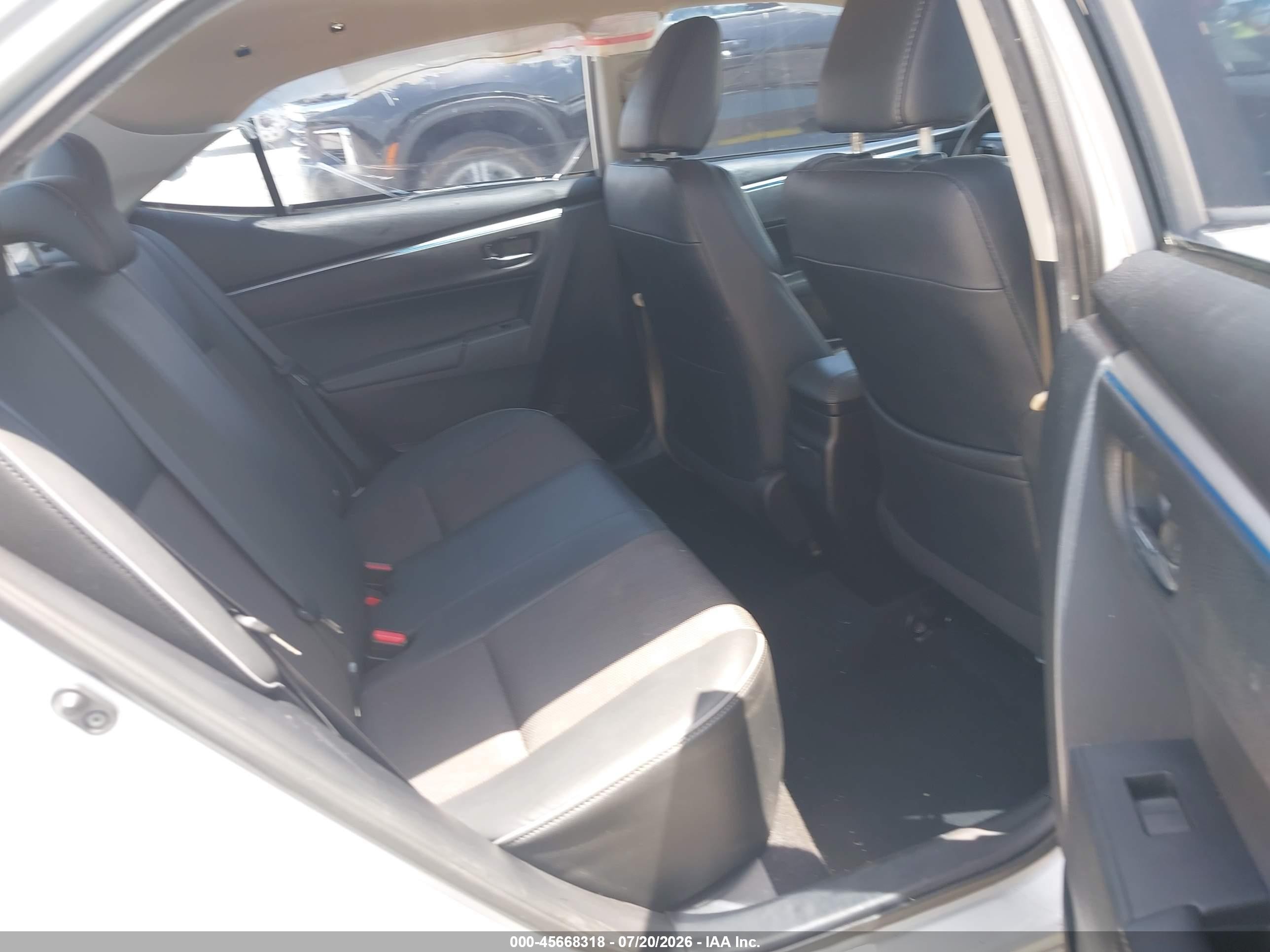 2014 Toyota Corolla S Plus Silver vin: 2T1BURHEXEC124727