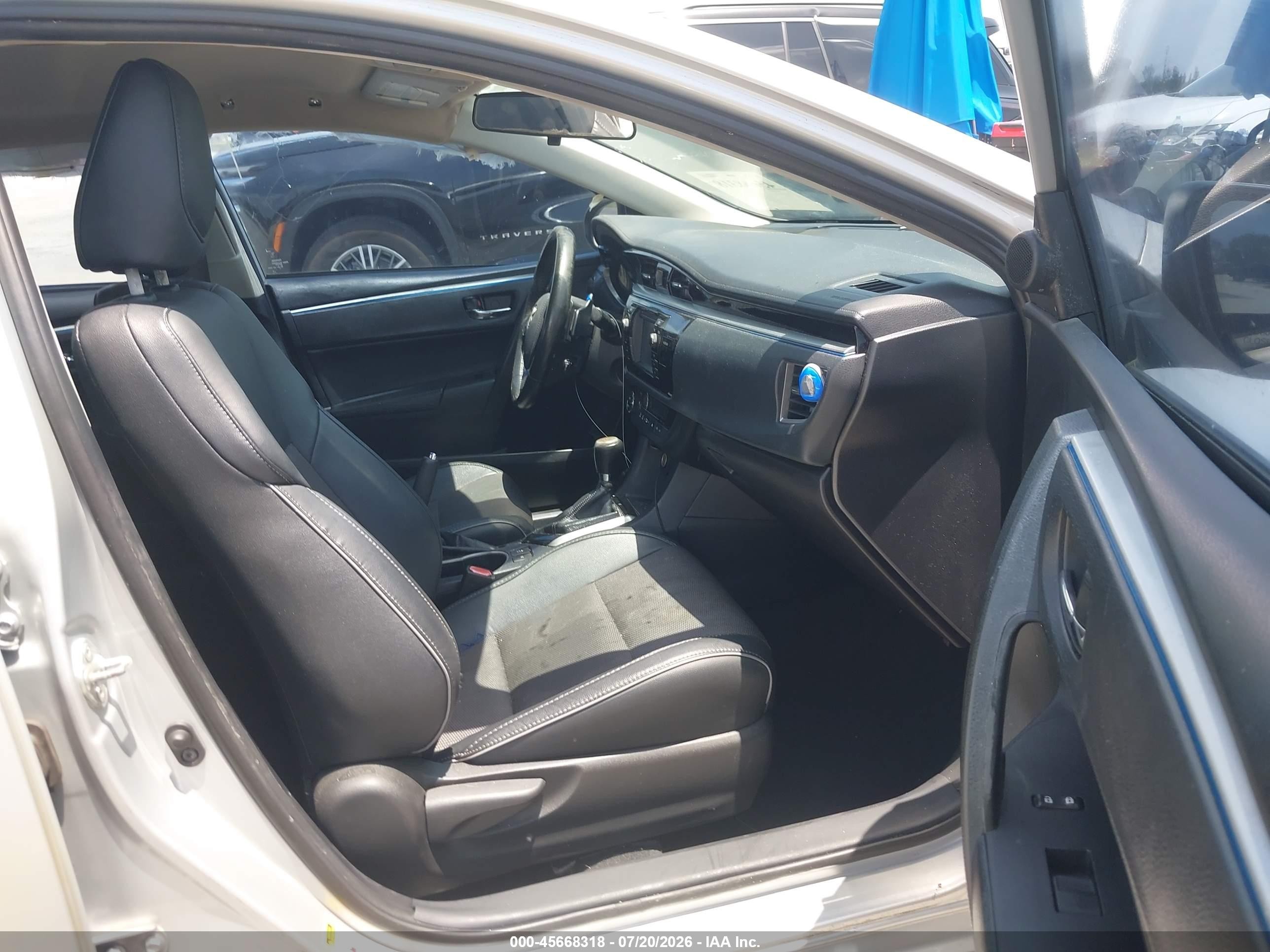 2014 Toyota Corolla S Plus Silver vin: 2T1BURHEXEC124727