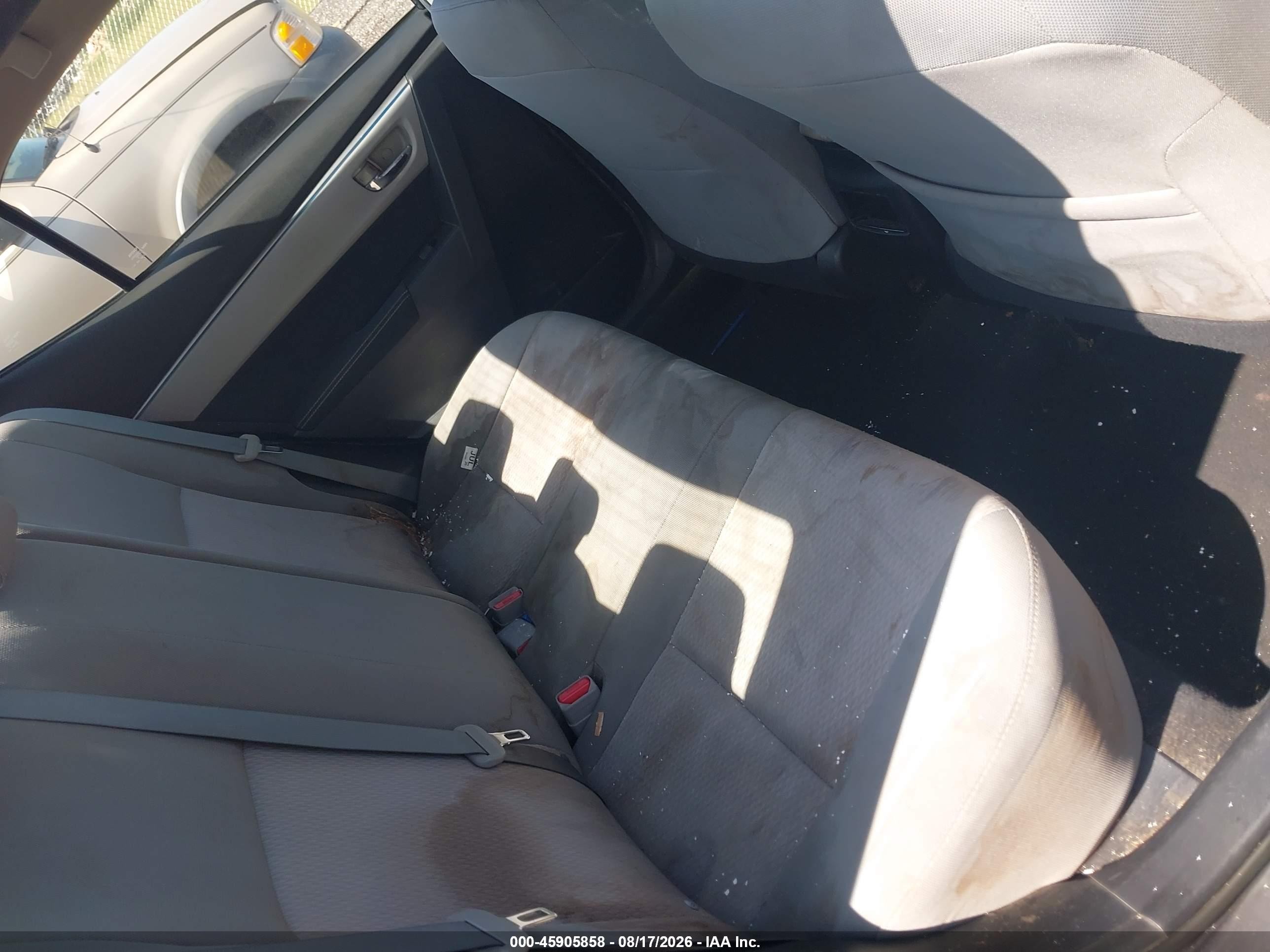 2014 Toyota Corolla Le Gray vin: 2T1BURHEXEC125523