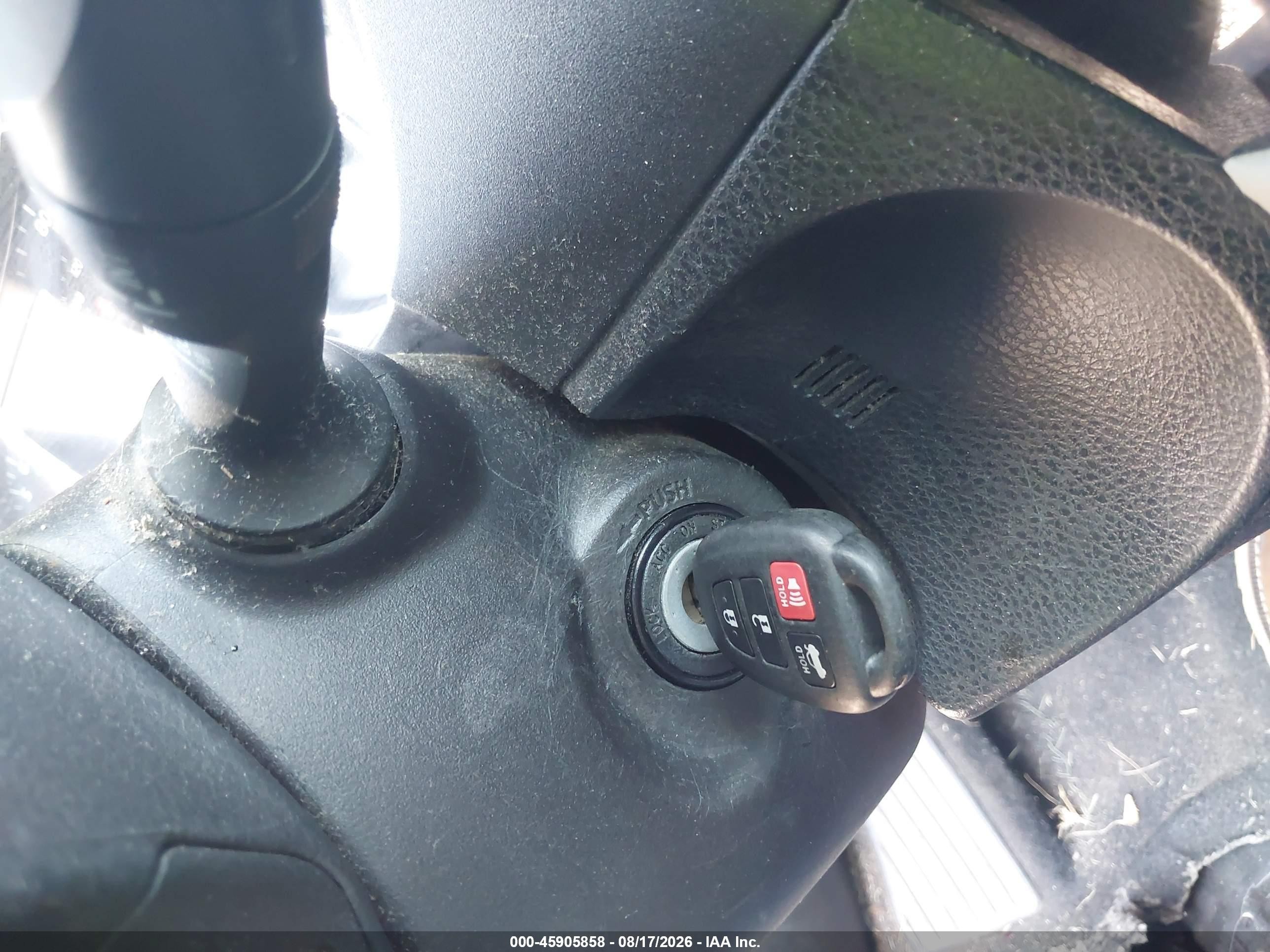 2014 Toyota Corolla Le Gray vin: 2T1BURHEXEC125523