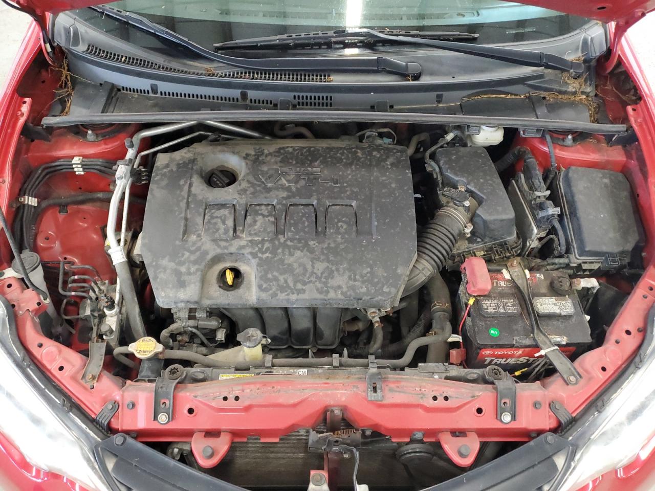 2014 Toyota Corolla L Red vin: 2T1BURHEXEC126073