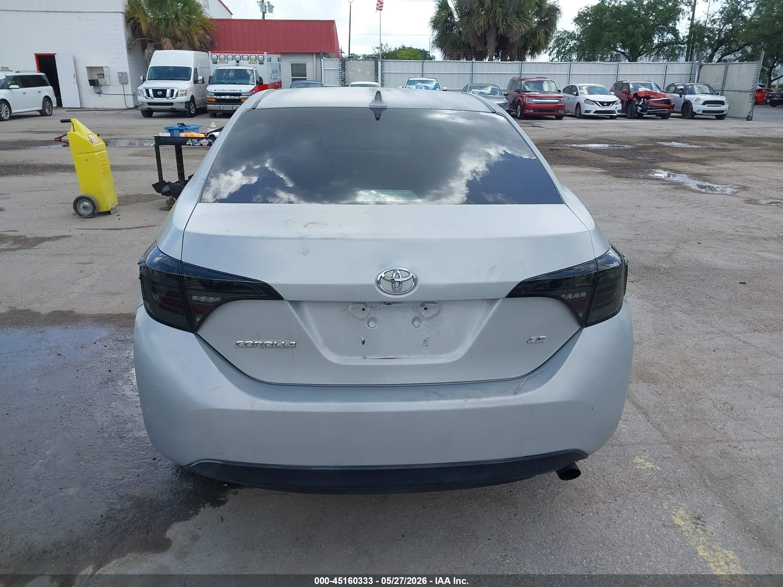 2014 Toyota Corolla Le Серебряный vin: 2T1BURHEXEC133346