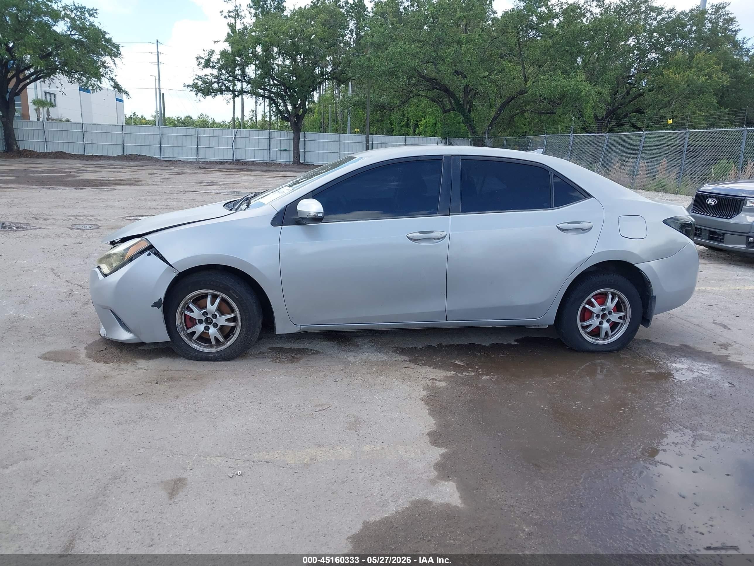2014 Toyota Corolla Le Серебряный vin: 2T1BURHEXEC133346