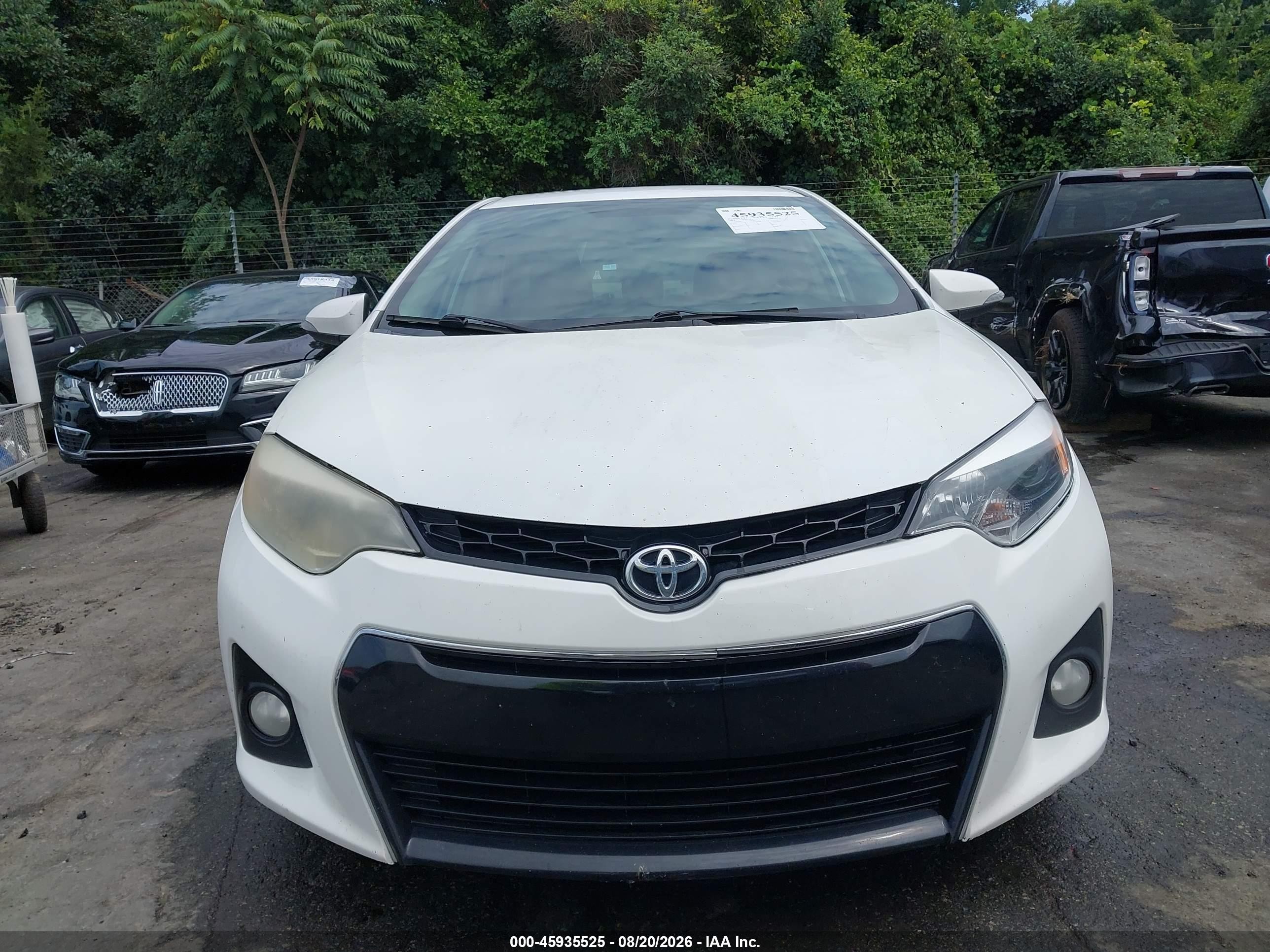 2014 Toyota Corolla L/le/le Pls/prm/s/s Pls White vin: 2T1BURHEXEC140751