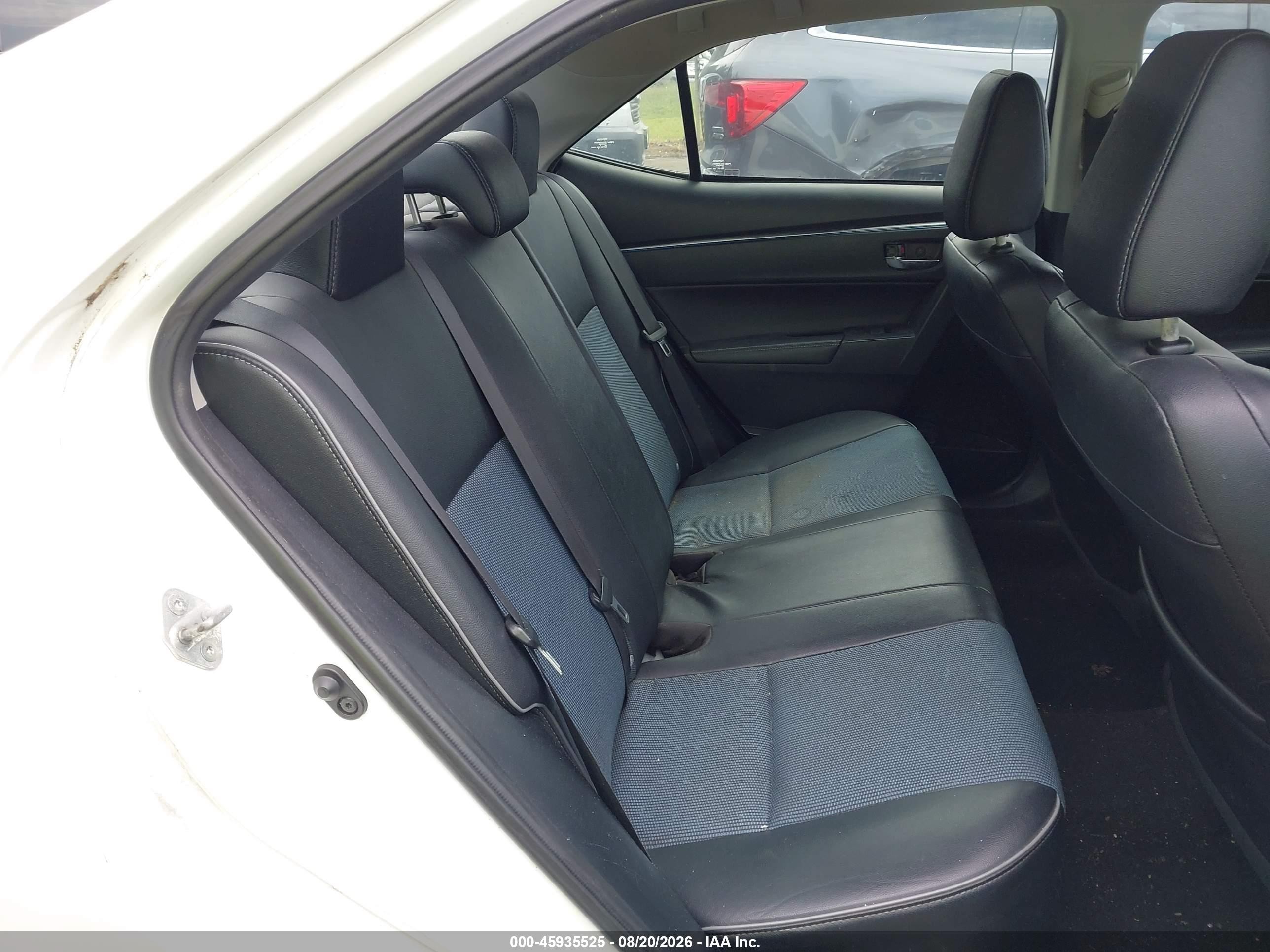 2014 Toyota Corolla L/le/le Pls/prm/s/s Pls White vin: 2T1BURHEXEC140751