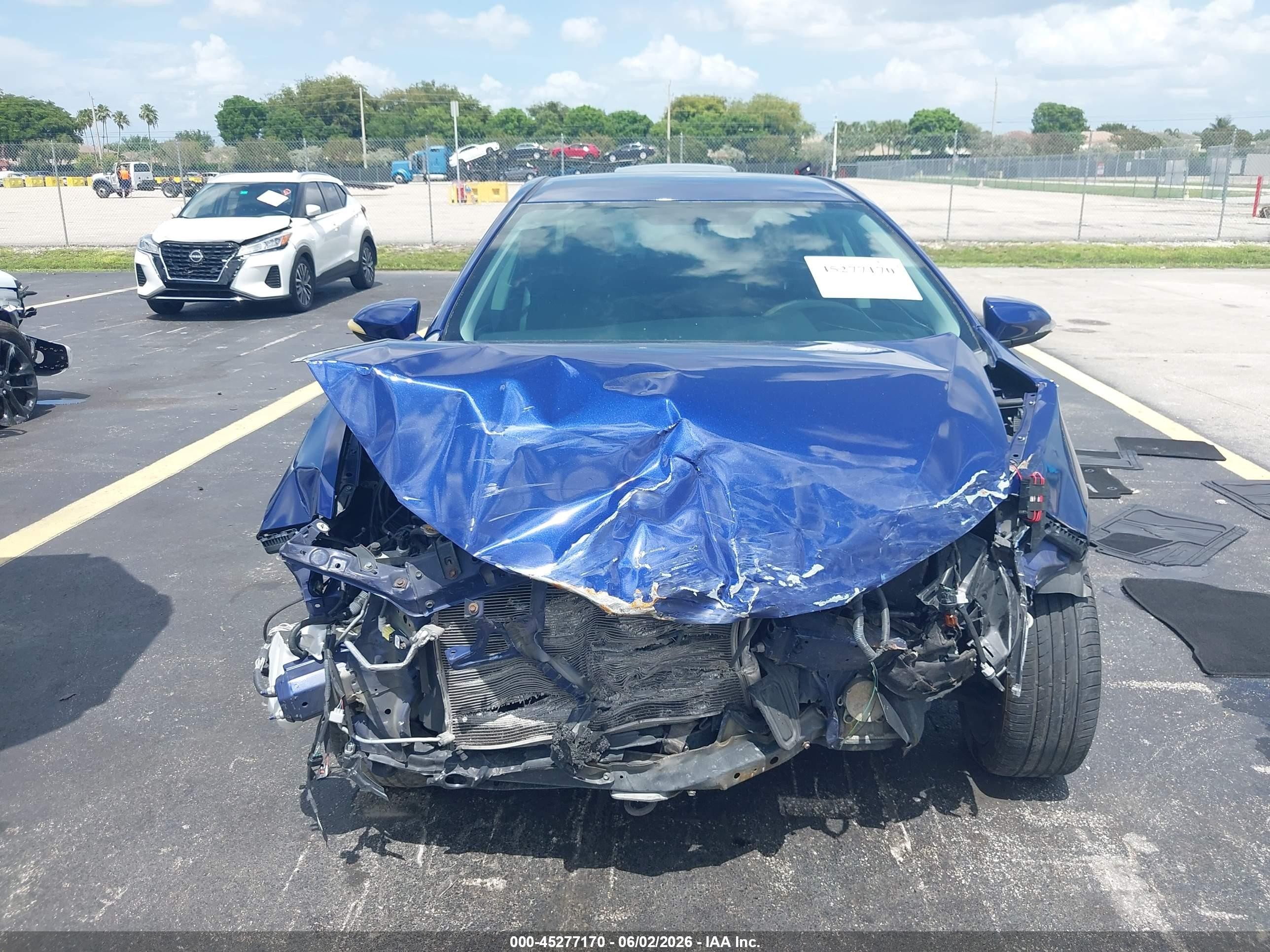 2014 Toyota Corolla S Plus Blue vin: 2T1BURHEXEC165150
