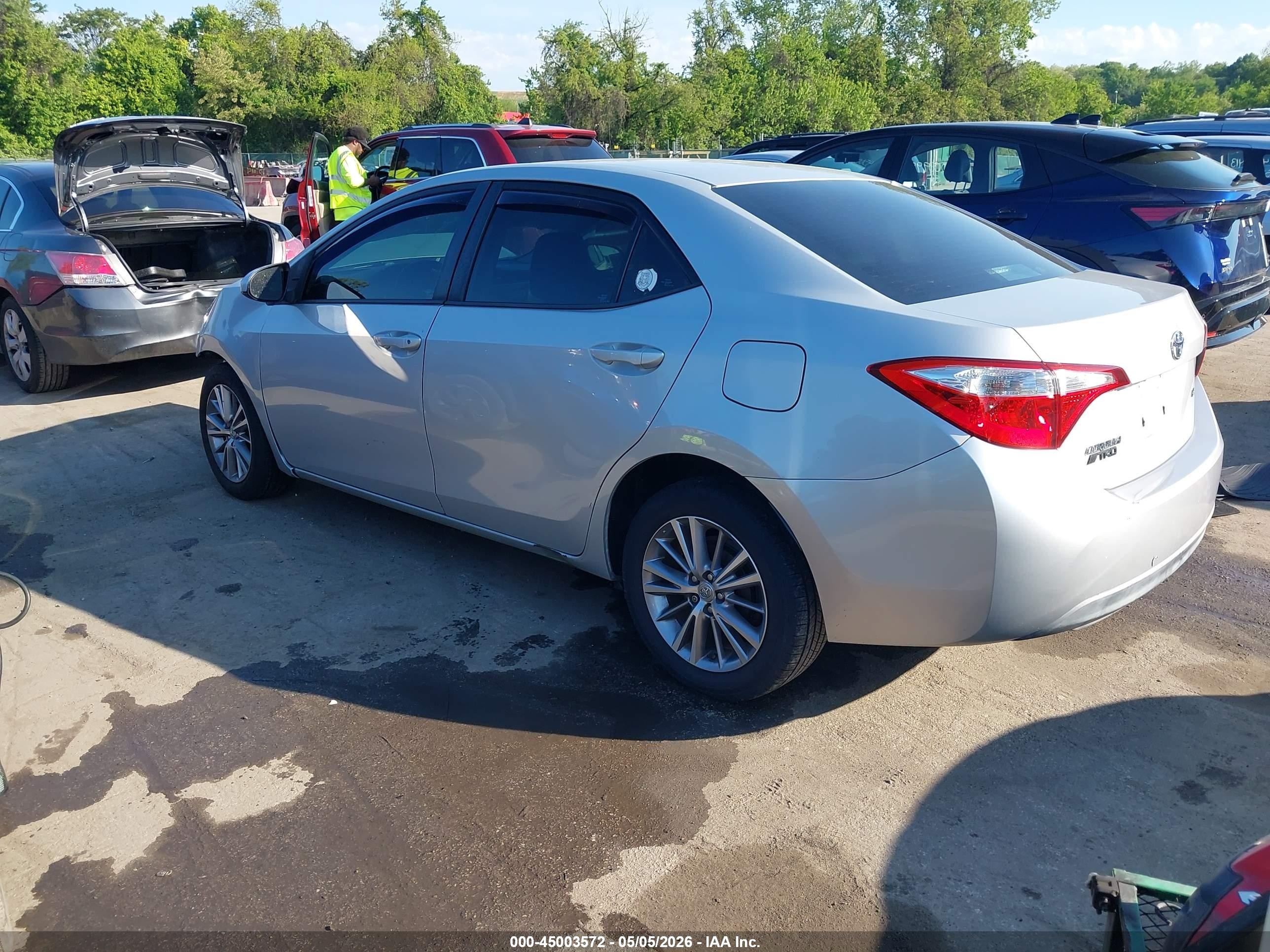 2014 Toyota Corolla Le Premium Silver vin: 2T1BURHEXEC175385