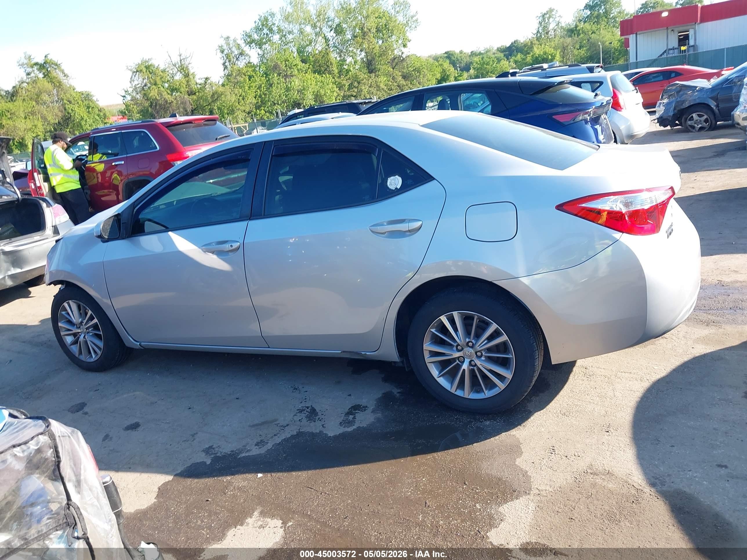2014 Toyota Corolla Le Premium Silver vin: 2T1BURHEXEC175385